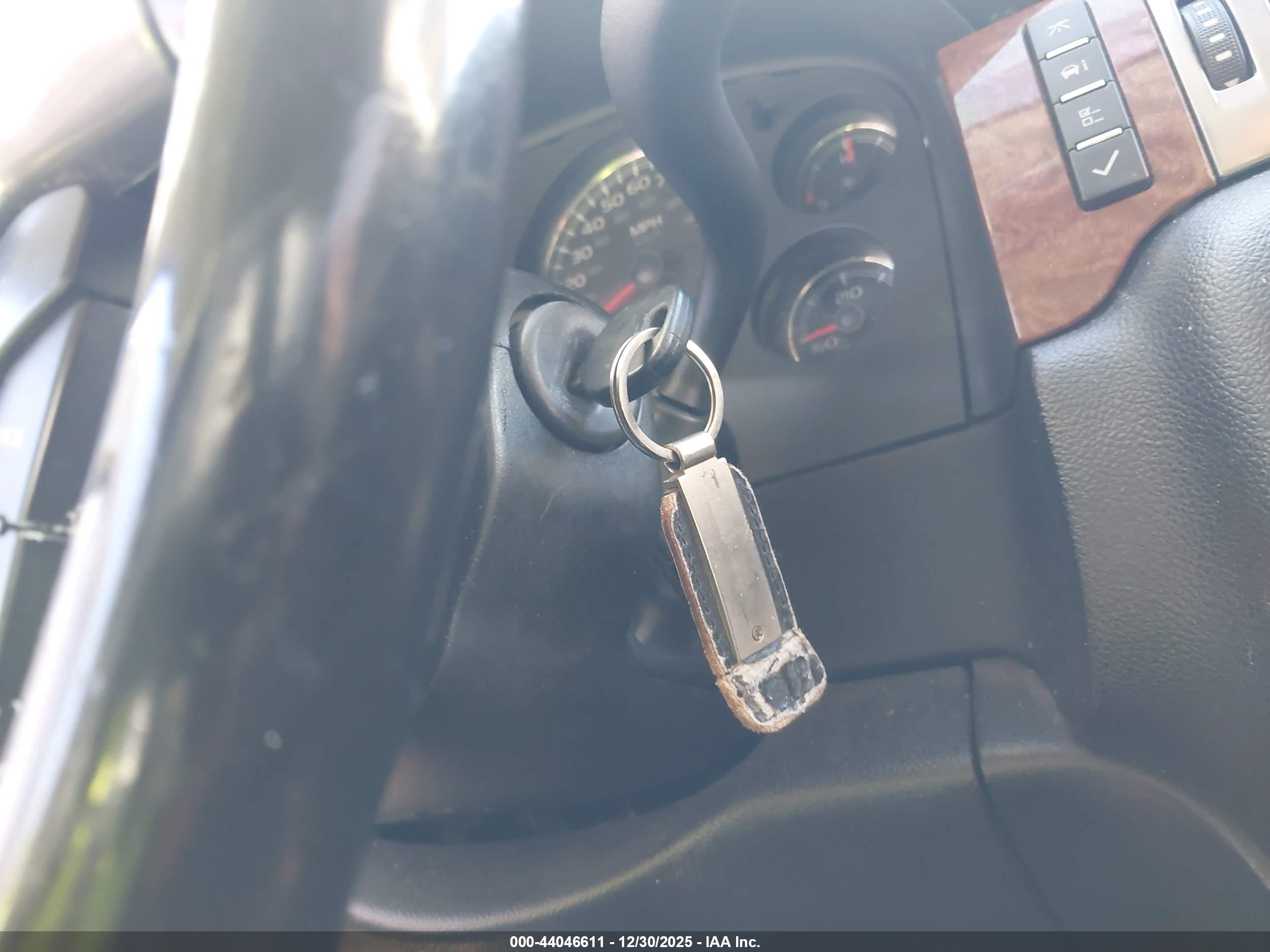 GMC YUKON image 11