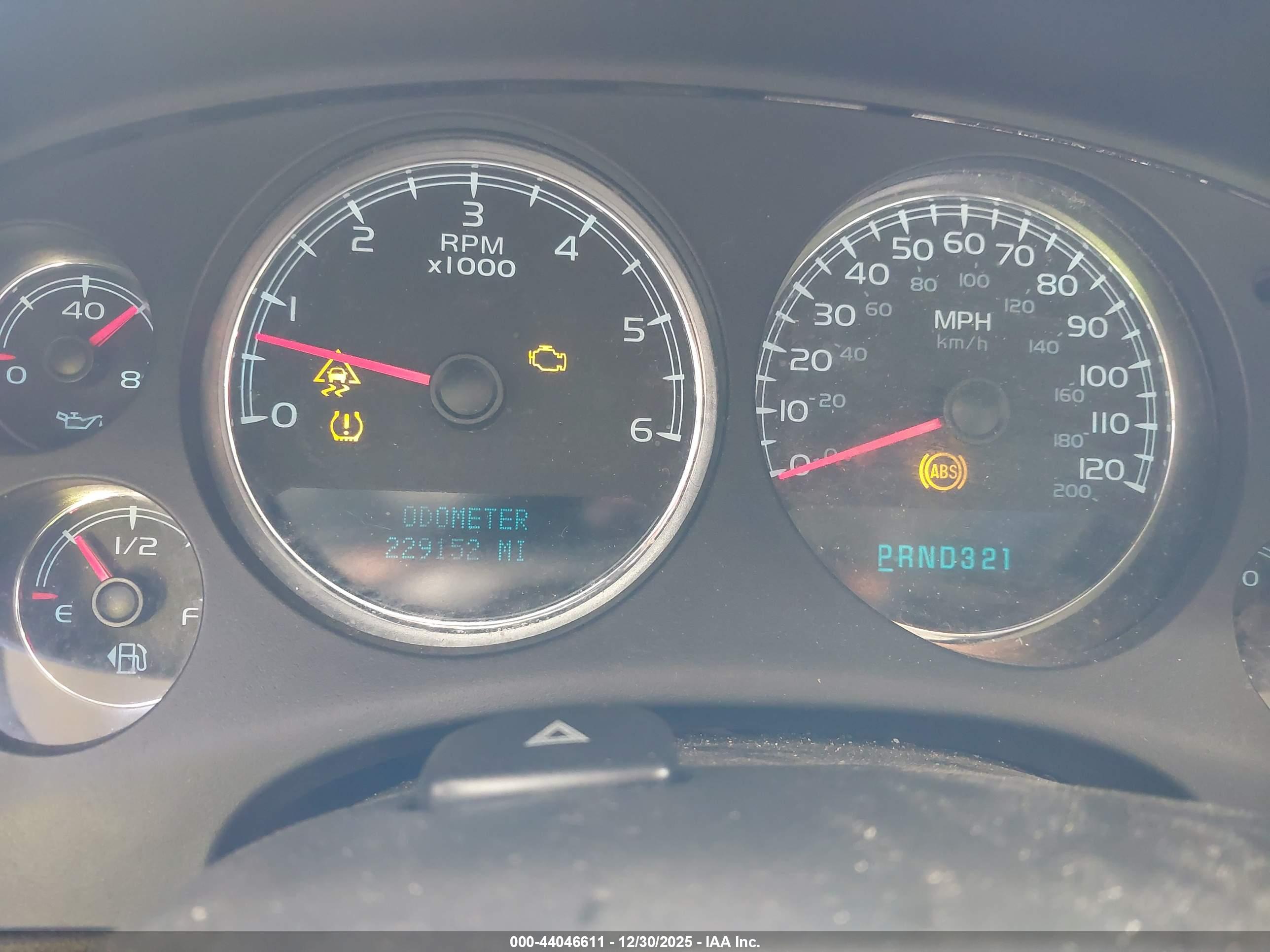 GMC YUKON image 7