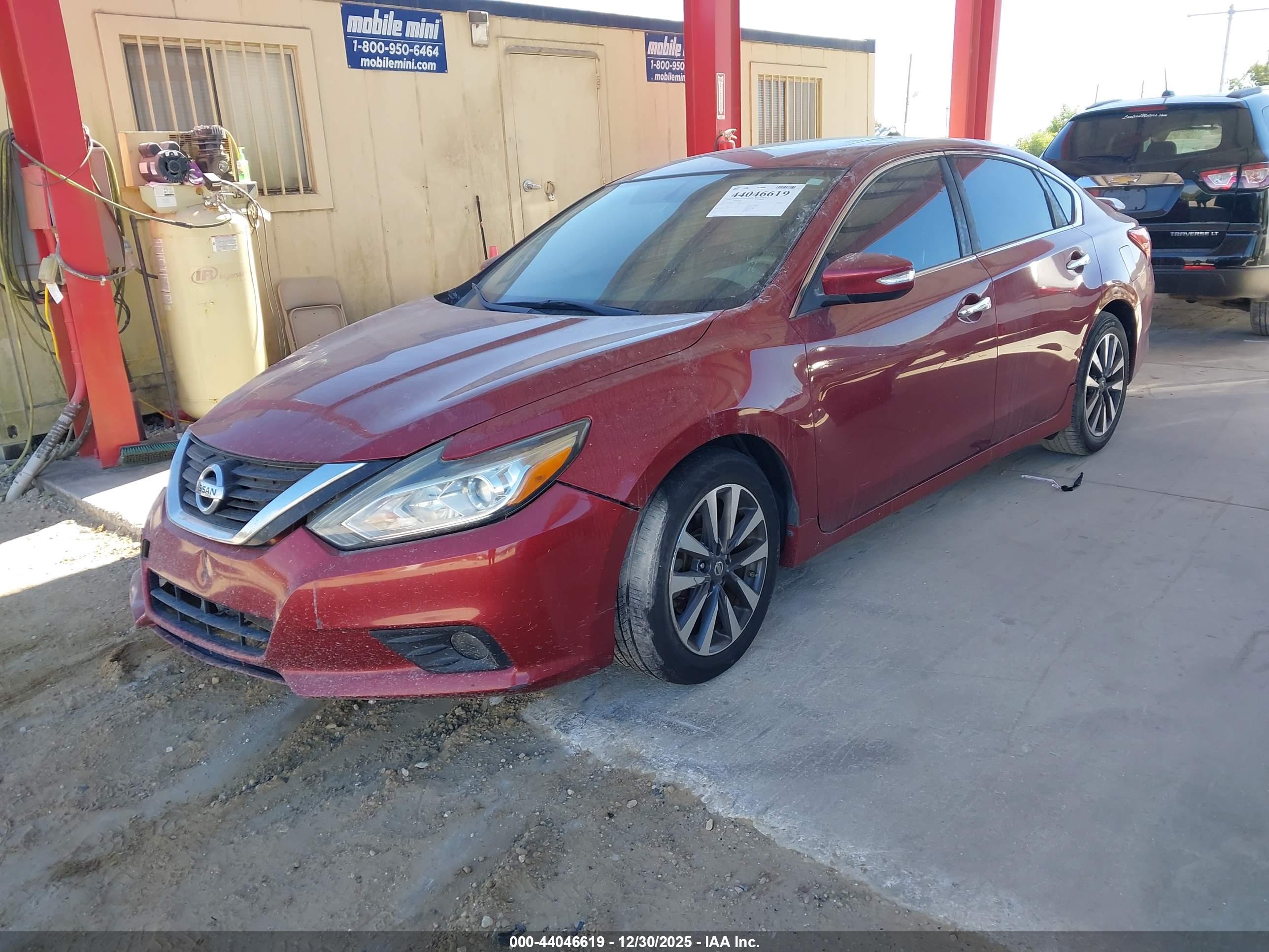 NISSAN ALTIMA image 2