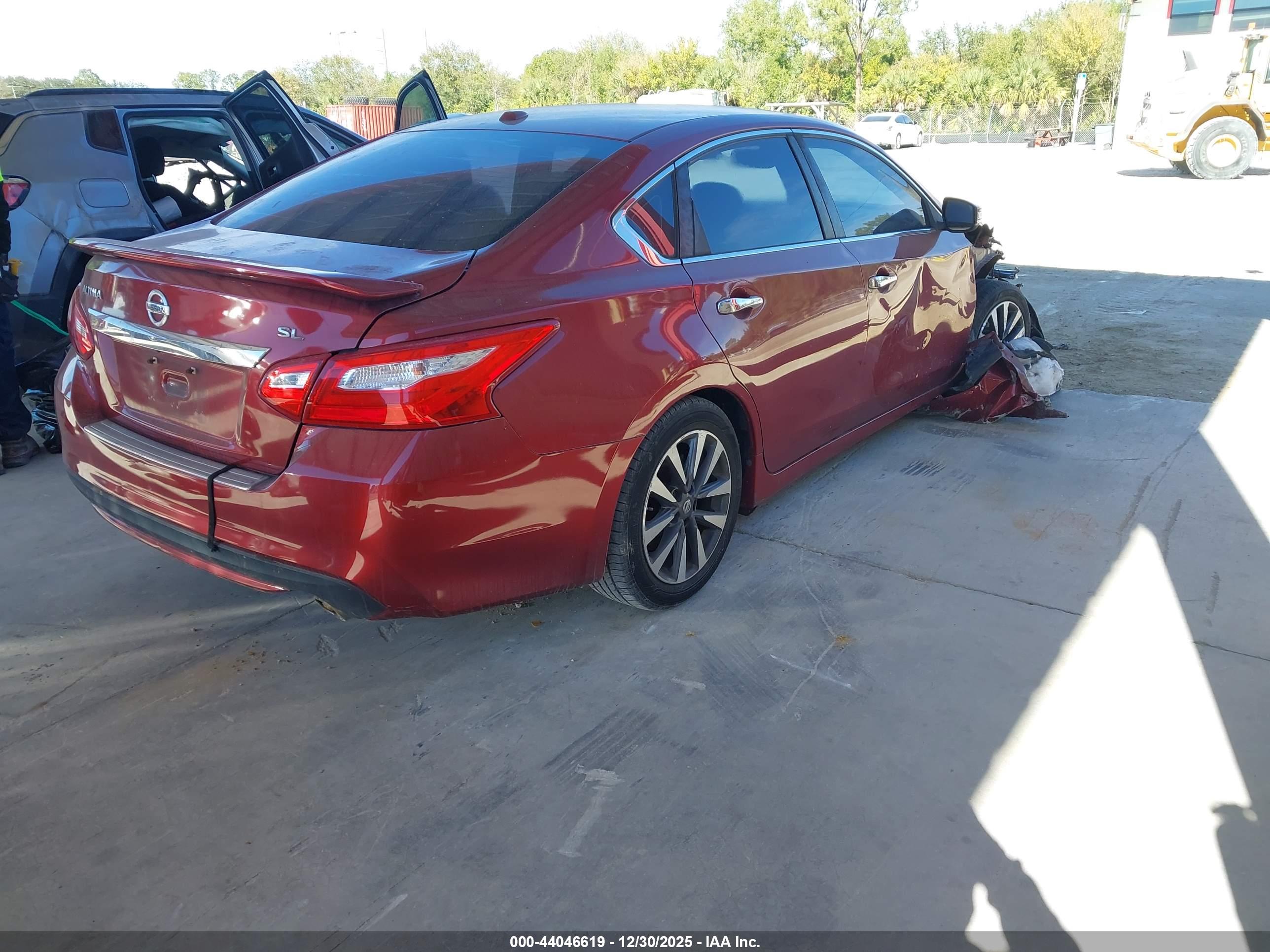 NISSAN ALTIMA image 4
