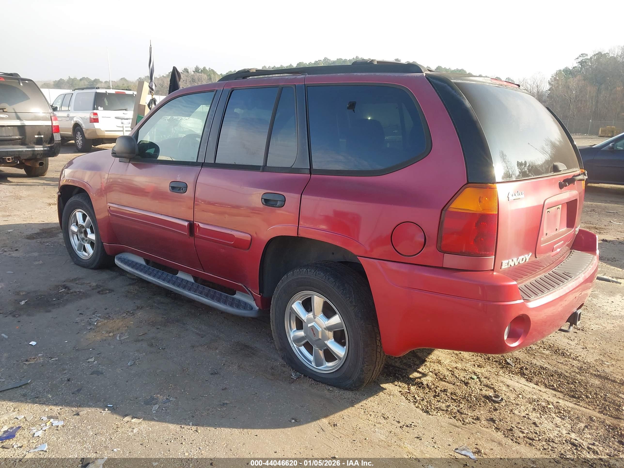 GMC ENVOY image 3