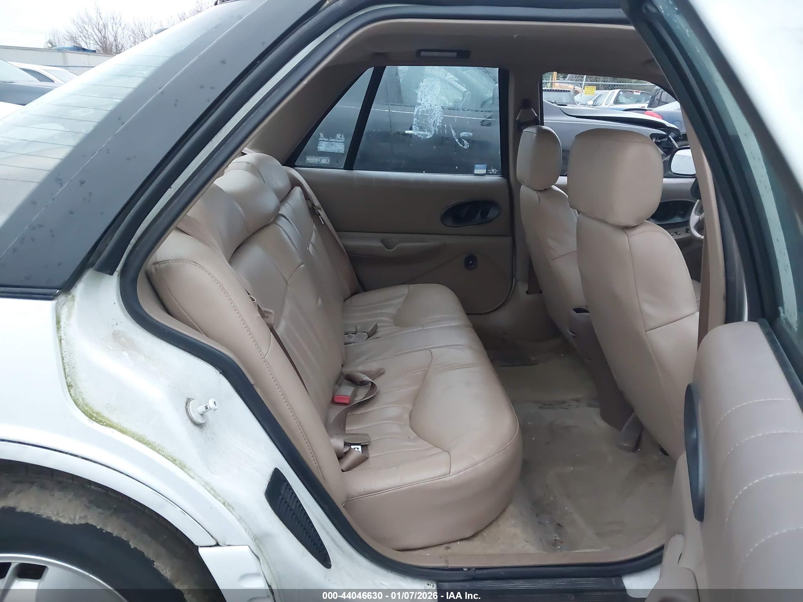 OLDSMOBILE CUTLASS image 8