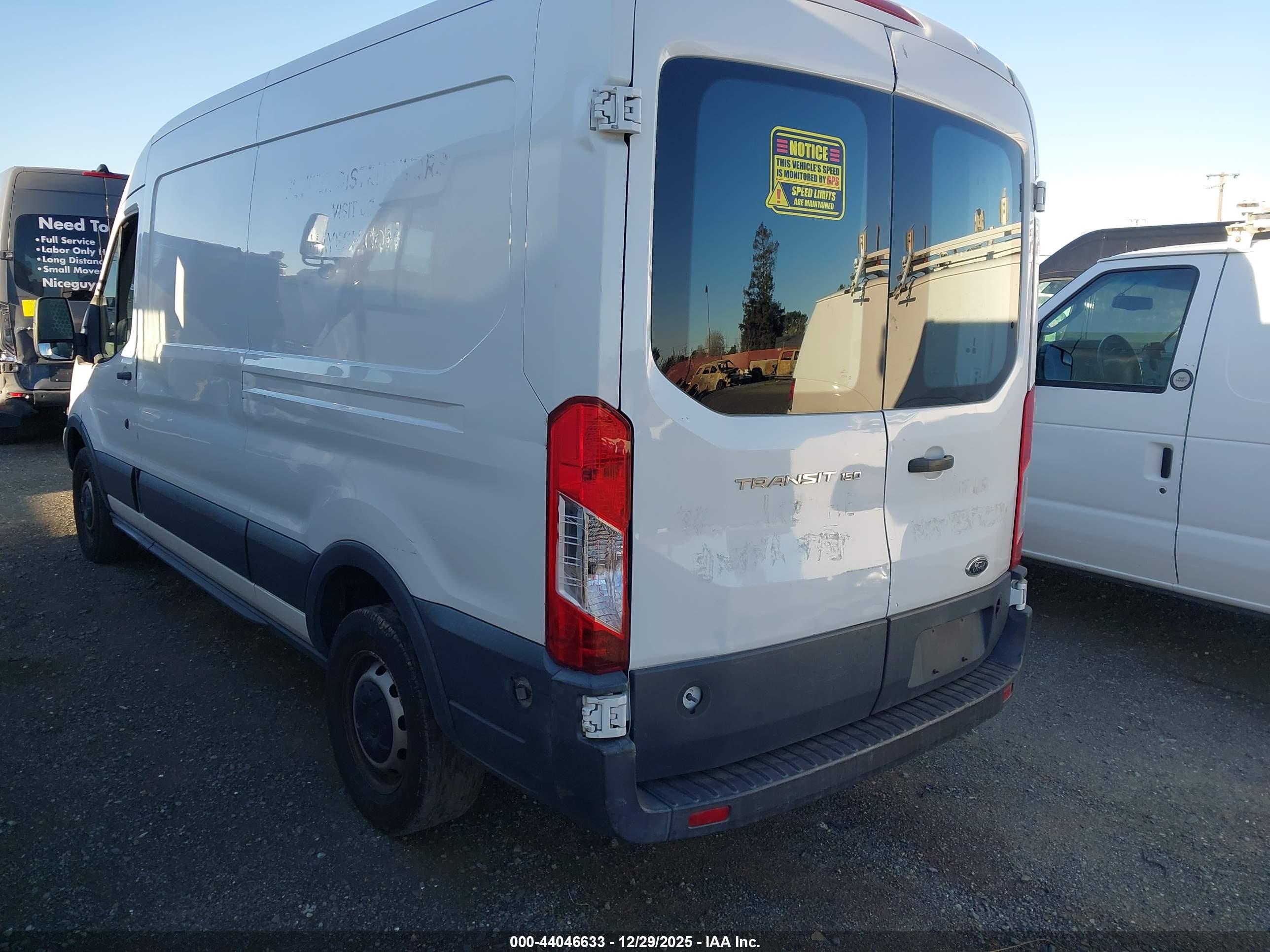 FORD TRANSIT-150 image 3