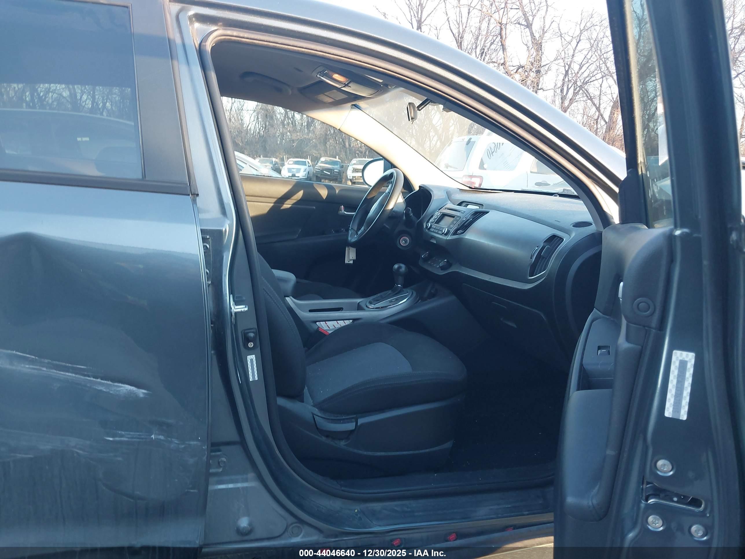 KIA SPORTAGE image 5