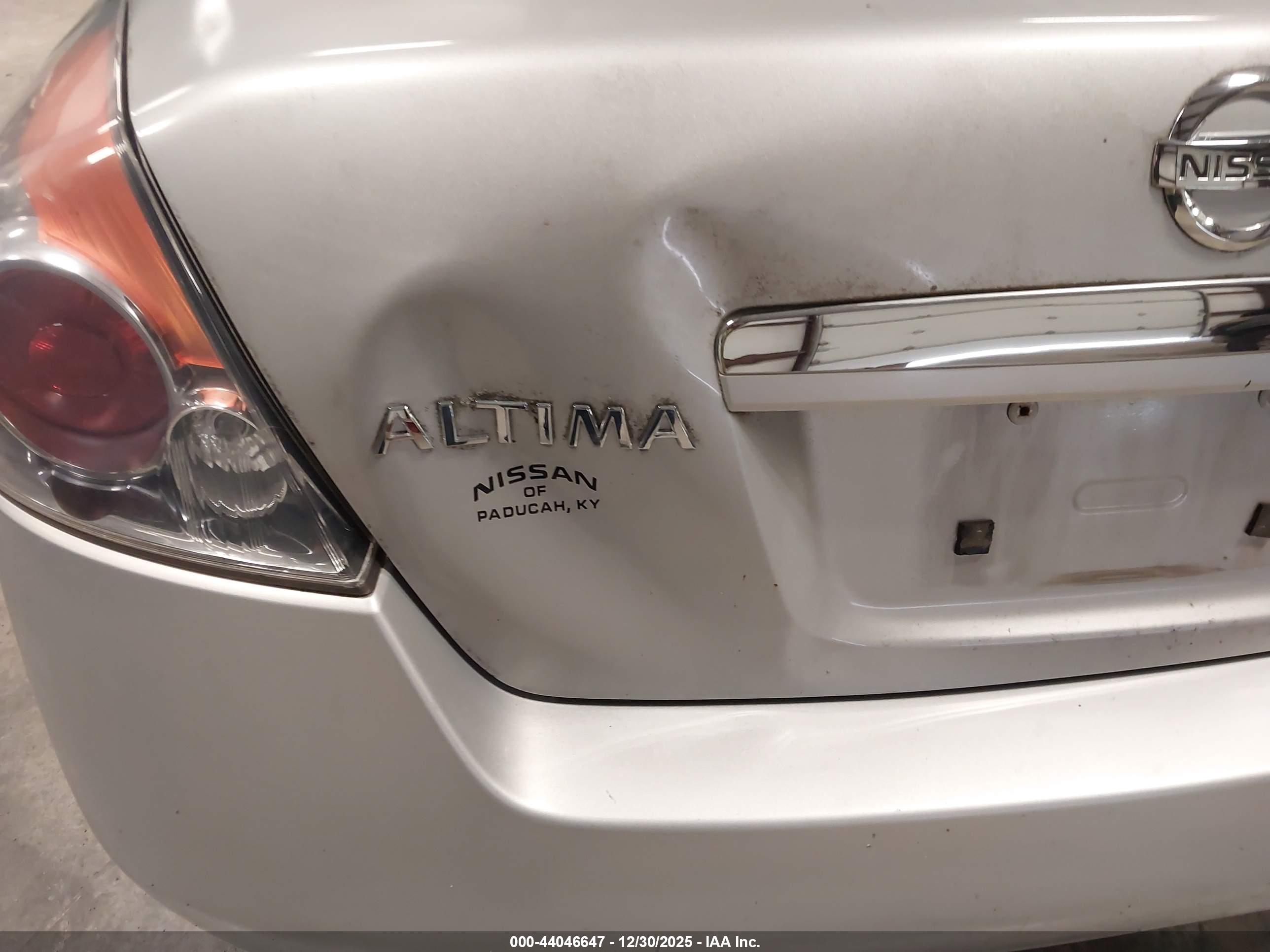 NISSAN ALTIMA image 6