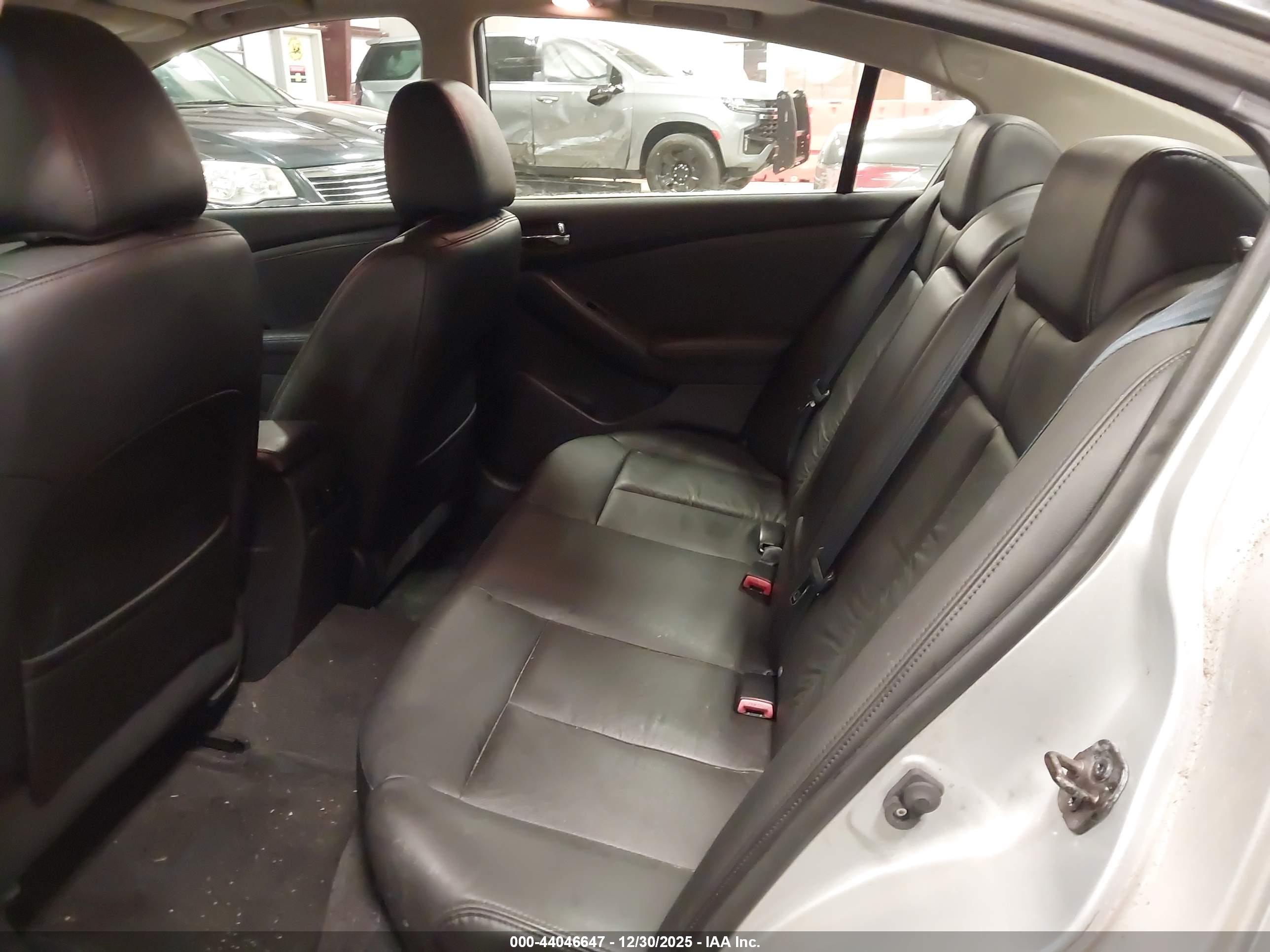 NISSAN ALTIMA image 8