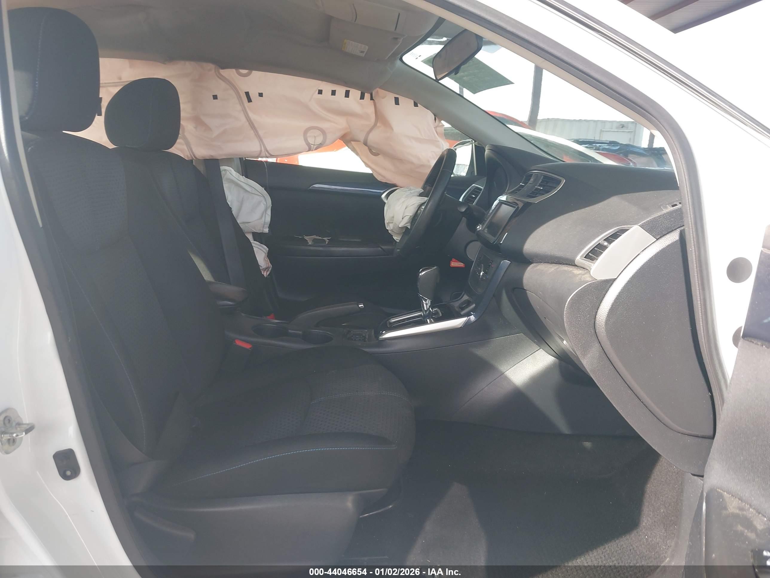 NISSAN SENTRA image 5
