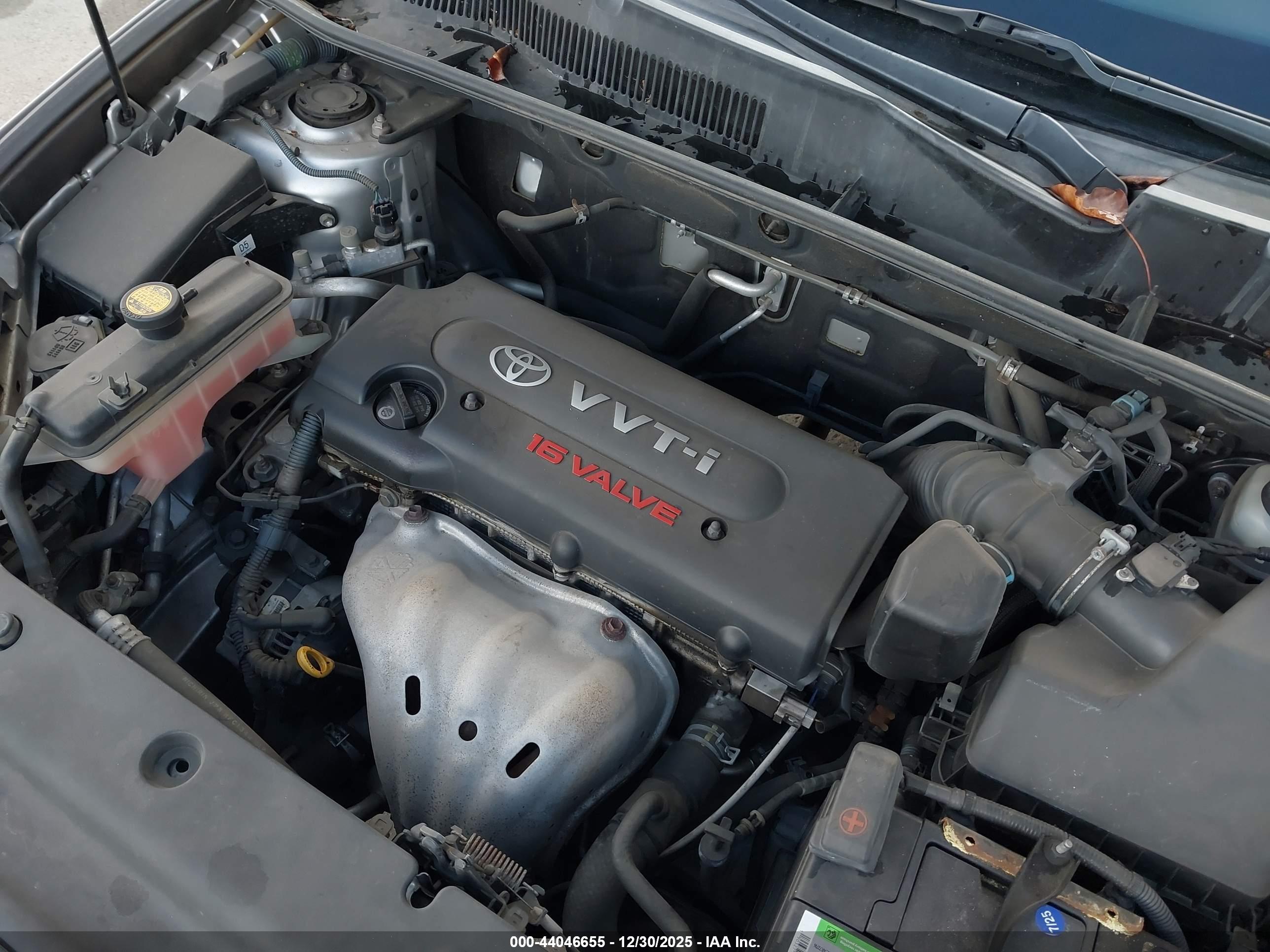 TOYOTA RAV4 image 10