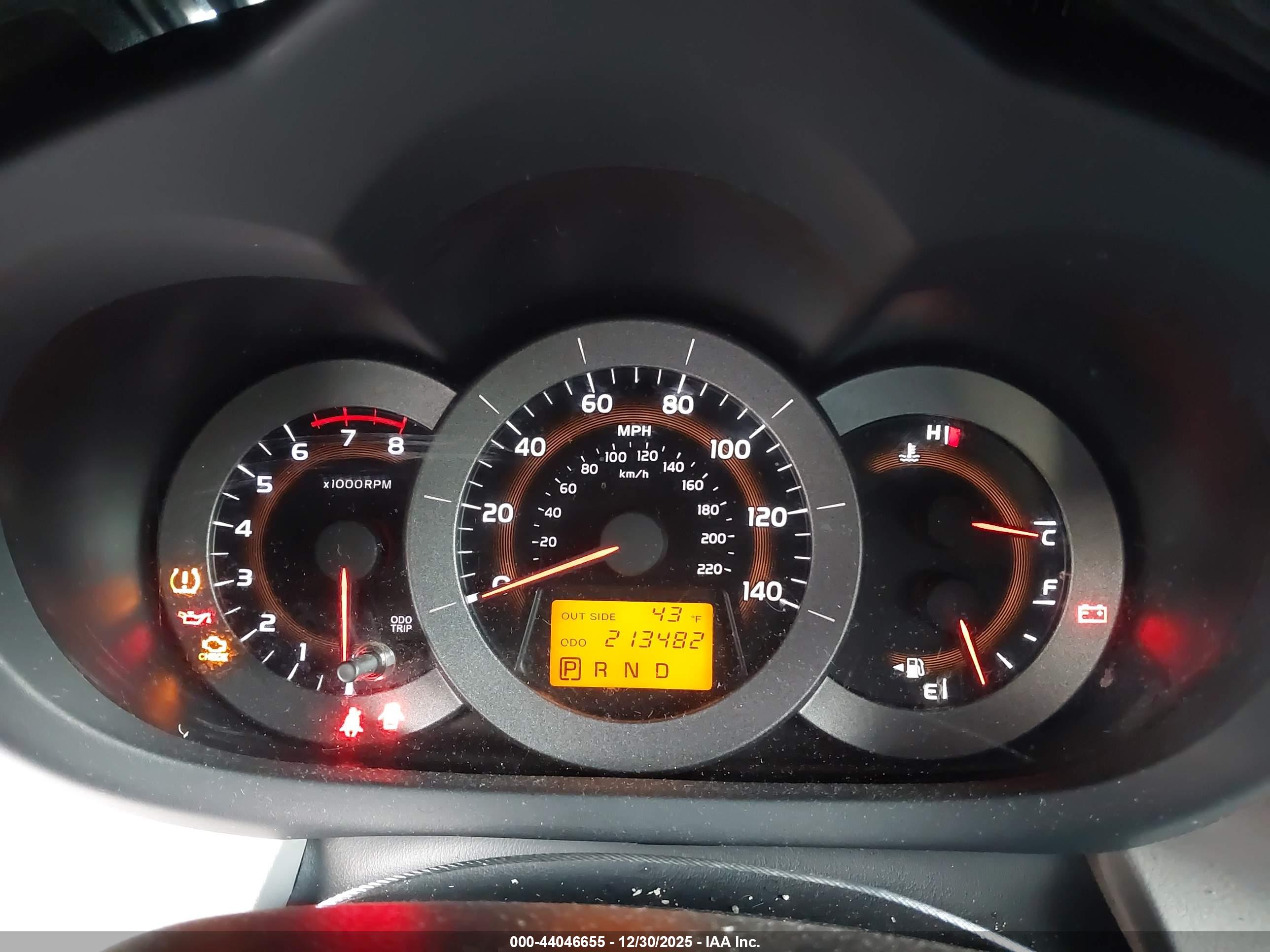 TOYOTA RAV4 image 7