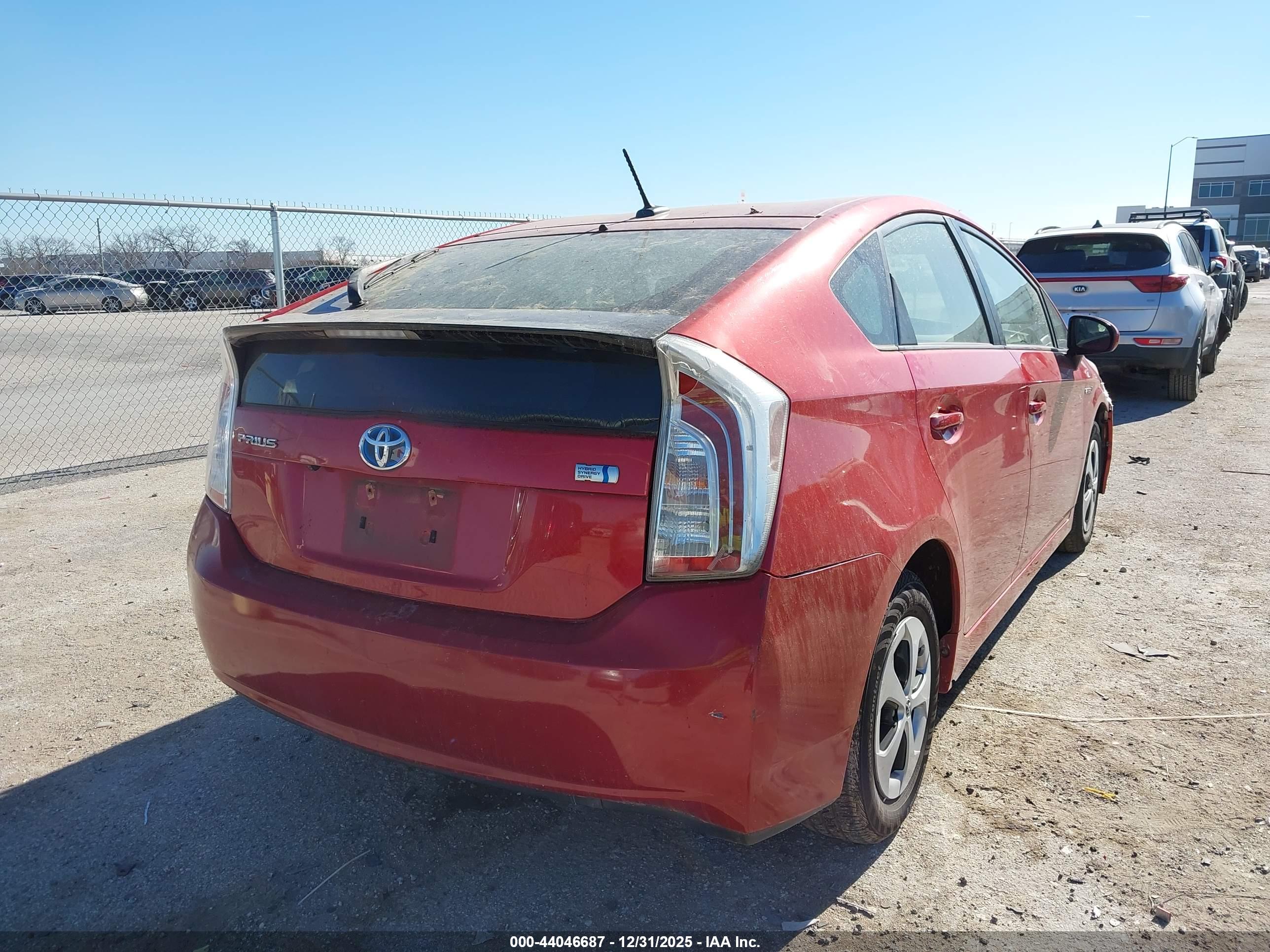 TOYOTA PRIUS image 4