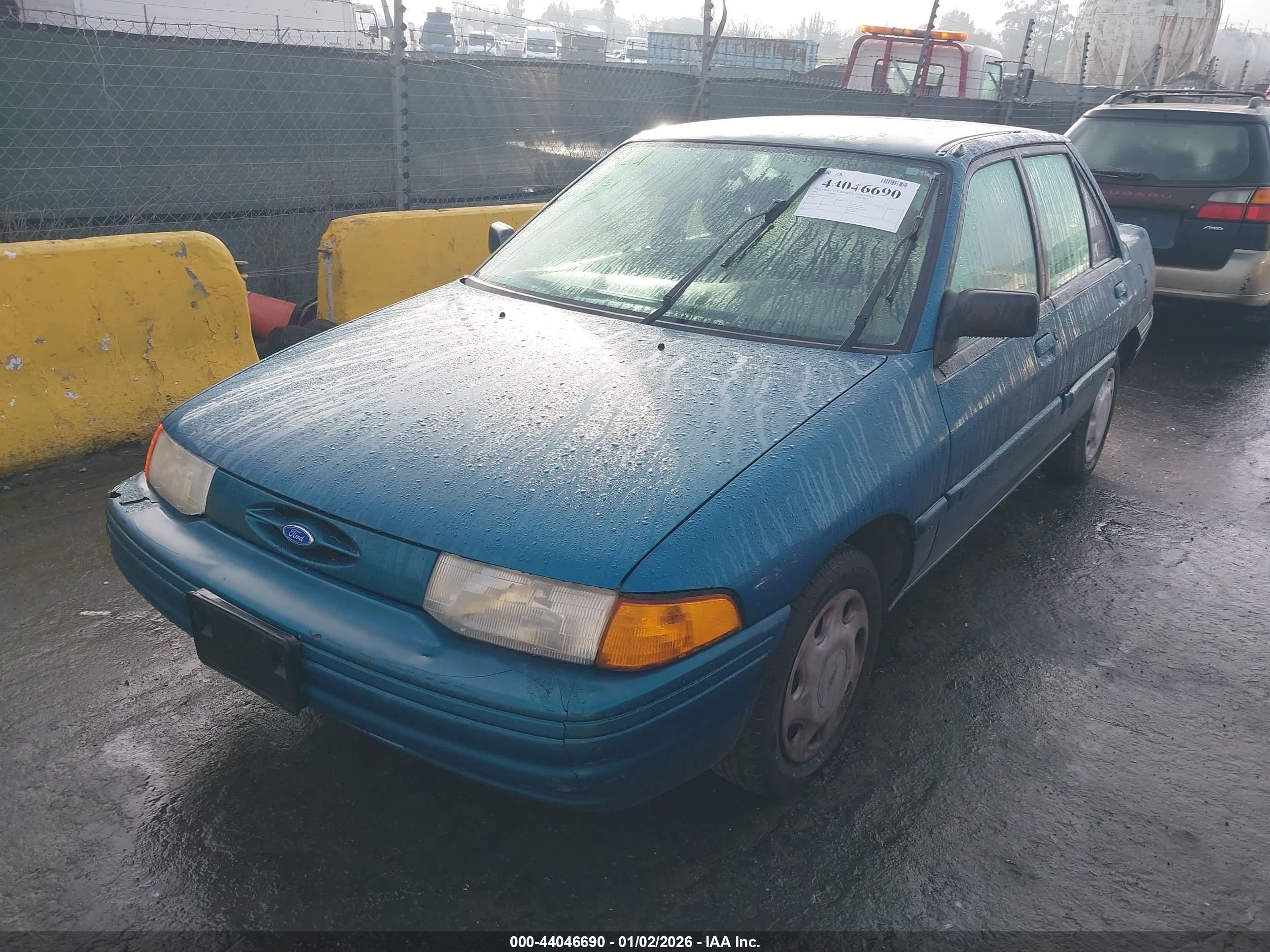 FORD ESCORT image 2