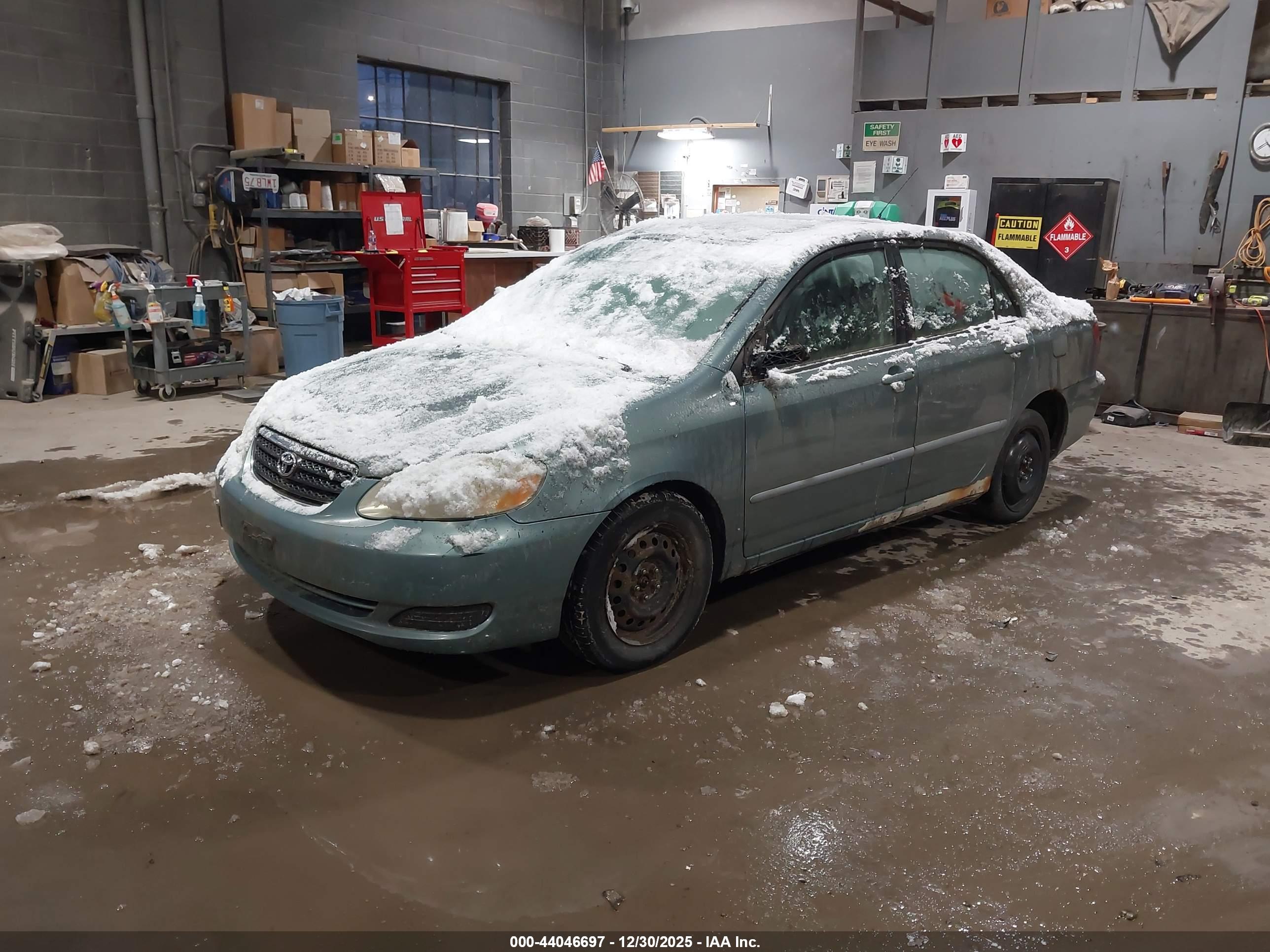 TOYOTA COROLLA image 2