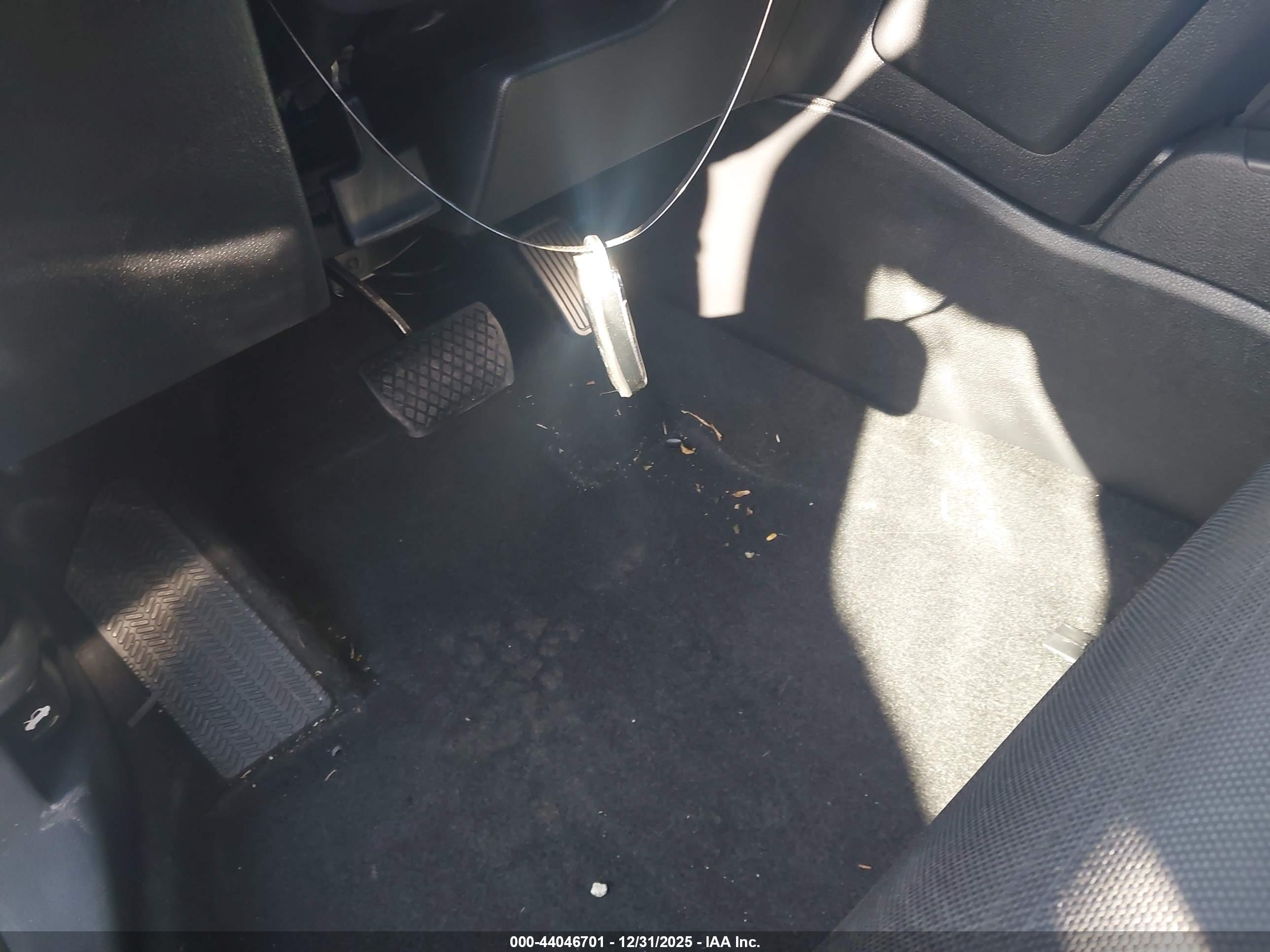 HONDA CR-V image 11