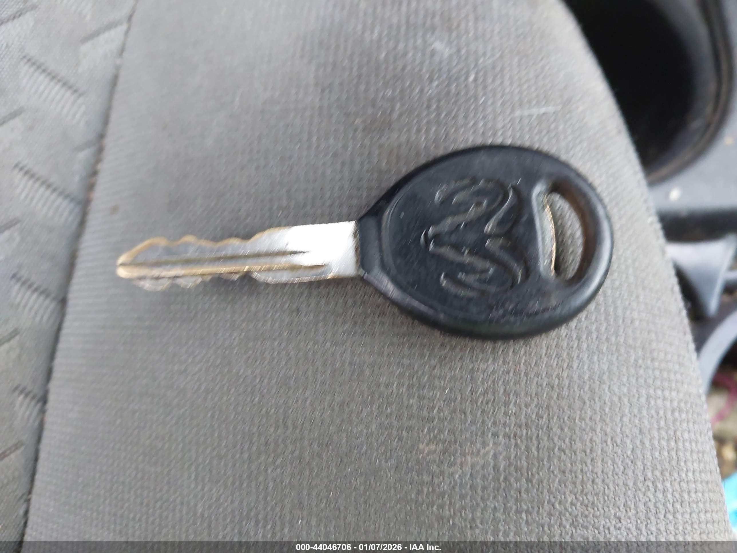 DODGE DAKOTA image 11
