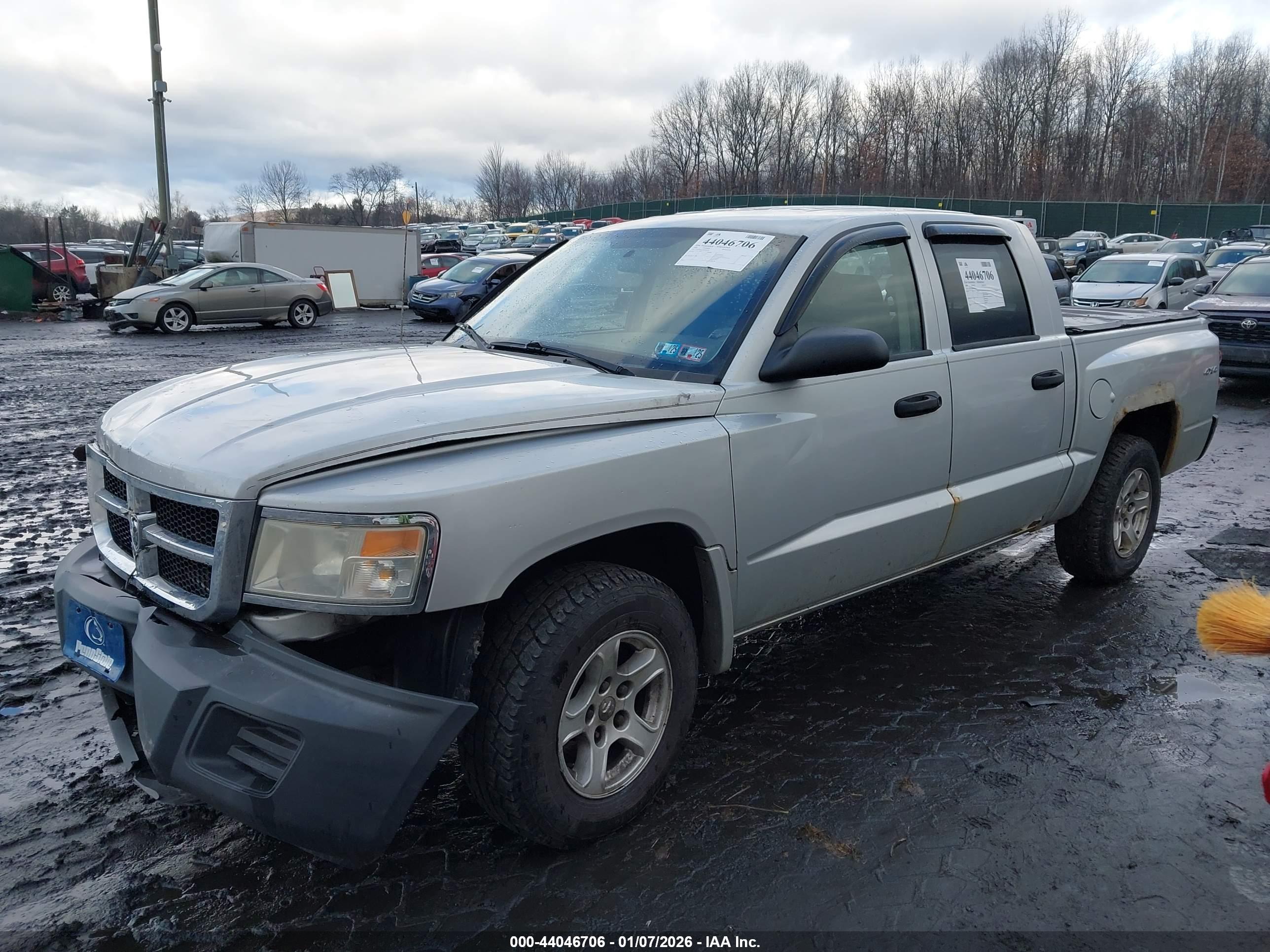DODGE DAKOTA image 2
