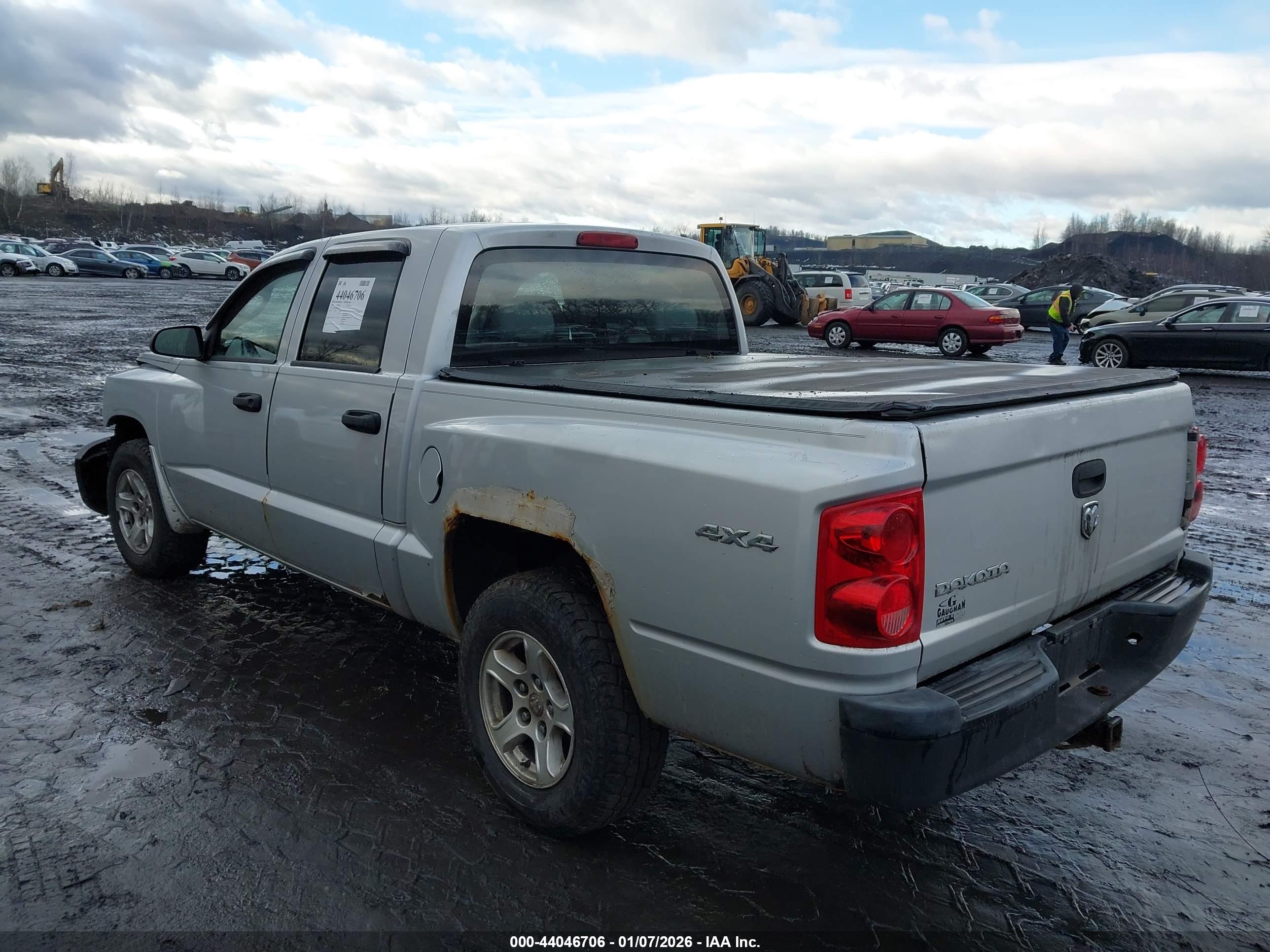 DODGE DAKOTA image 3