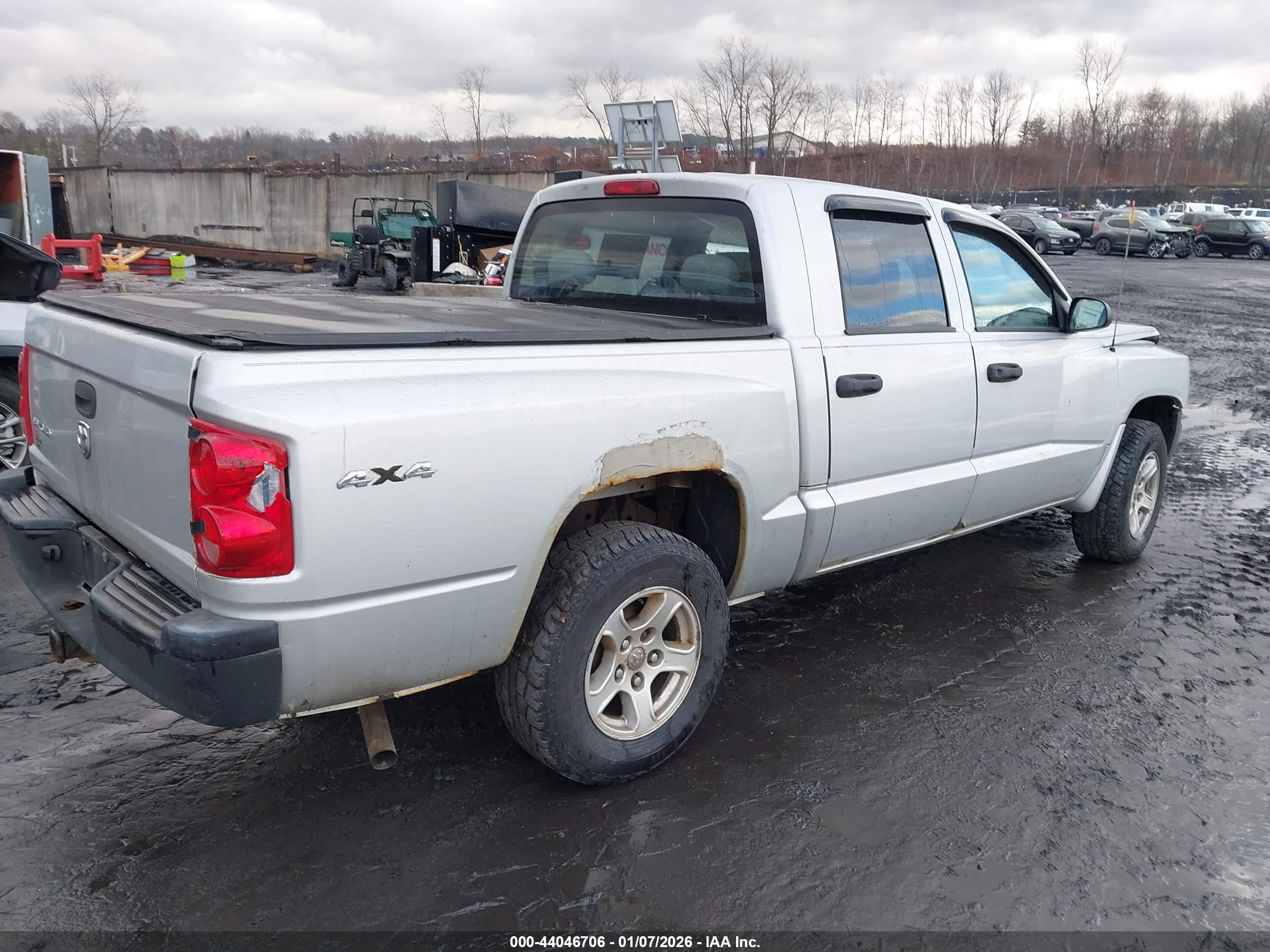 DODGE DAKOTA image 4