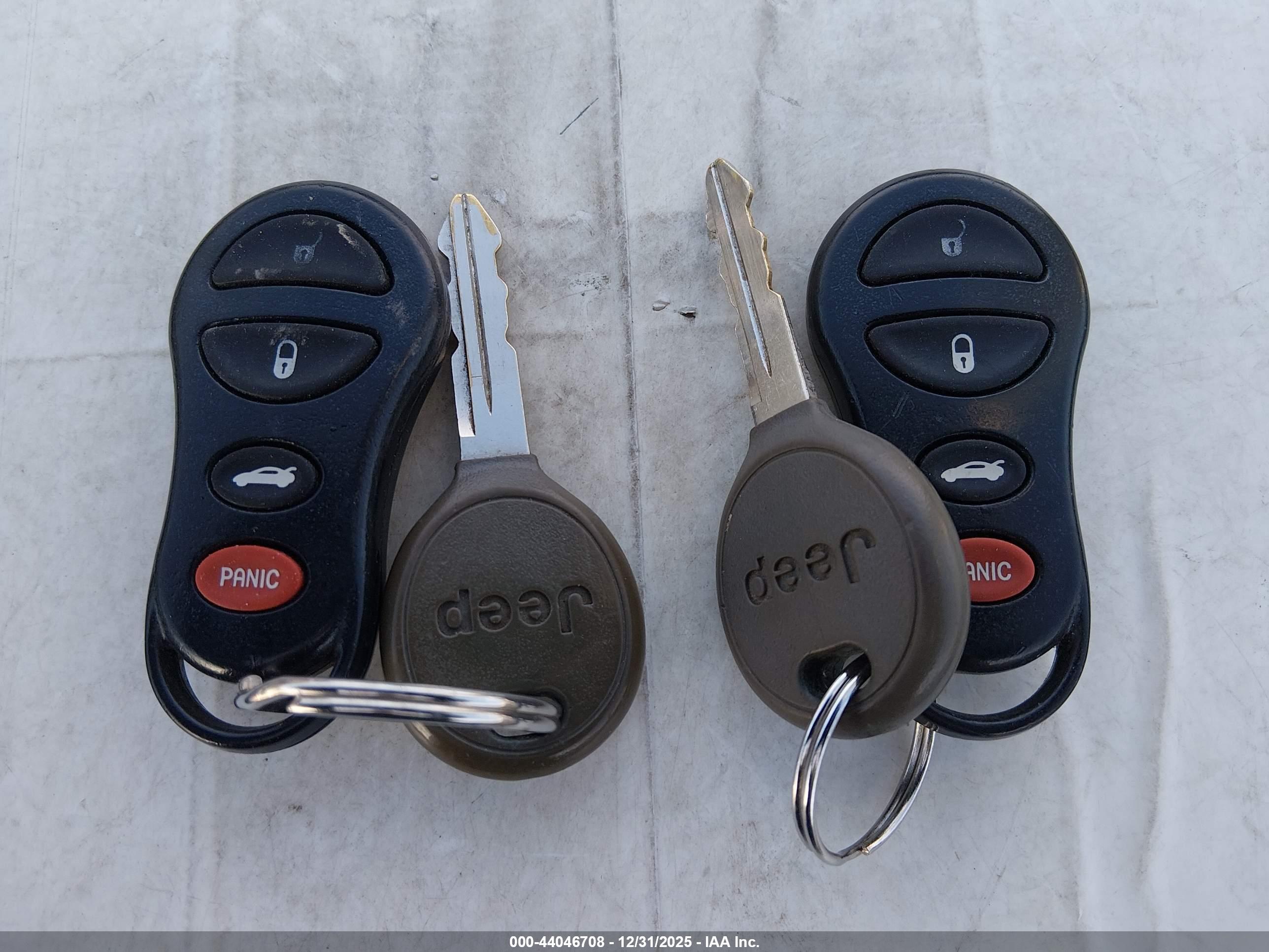 JEEP LIBERTY image 11