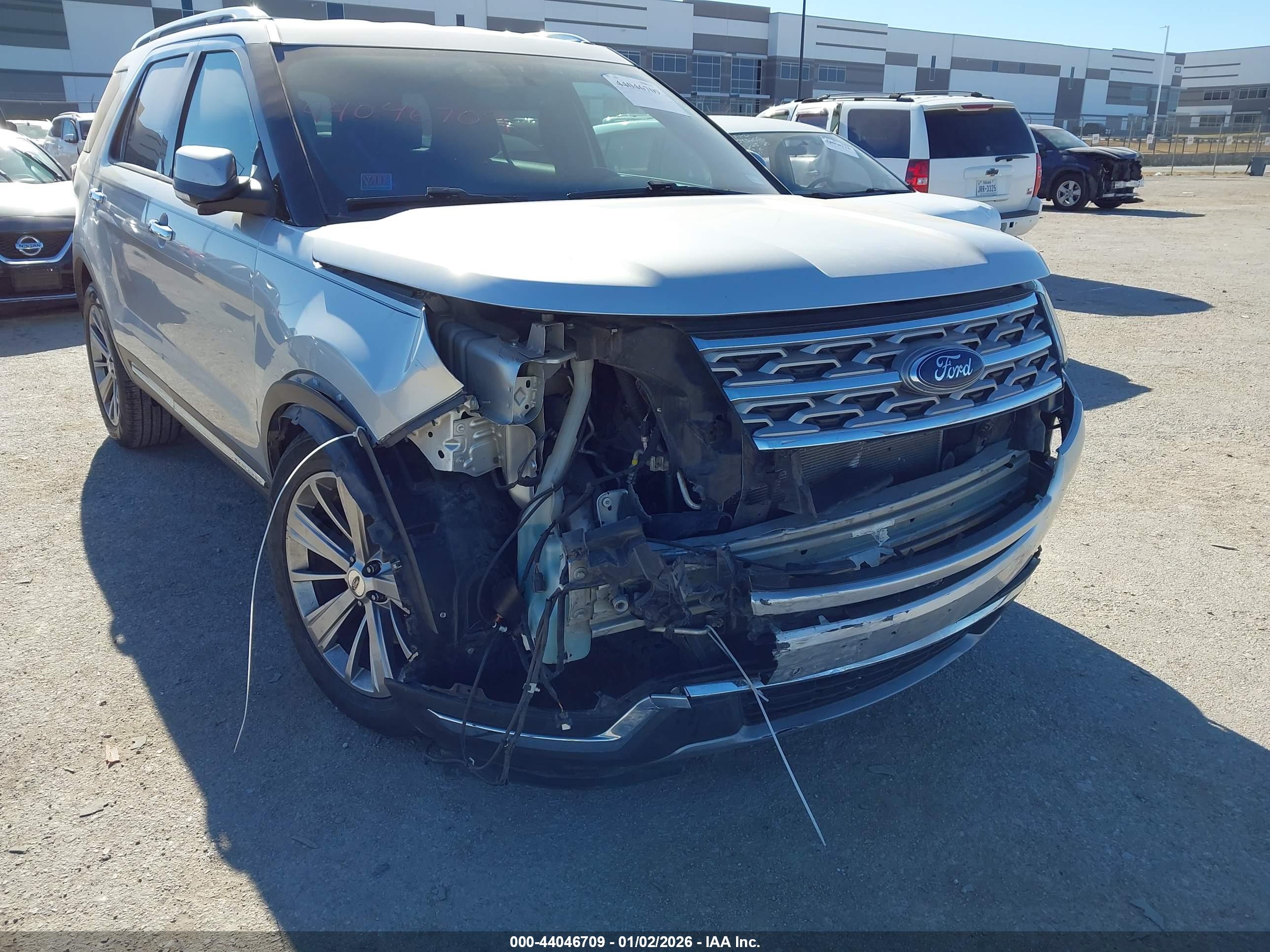 FORD EXPLORER image 6