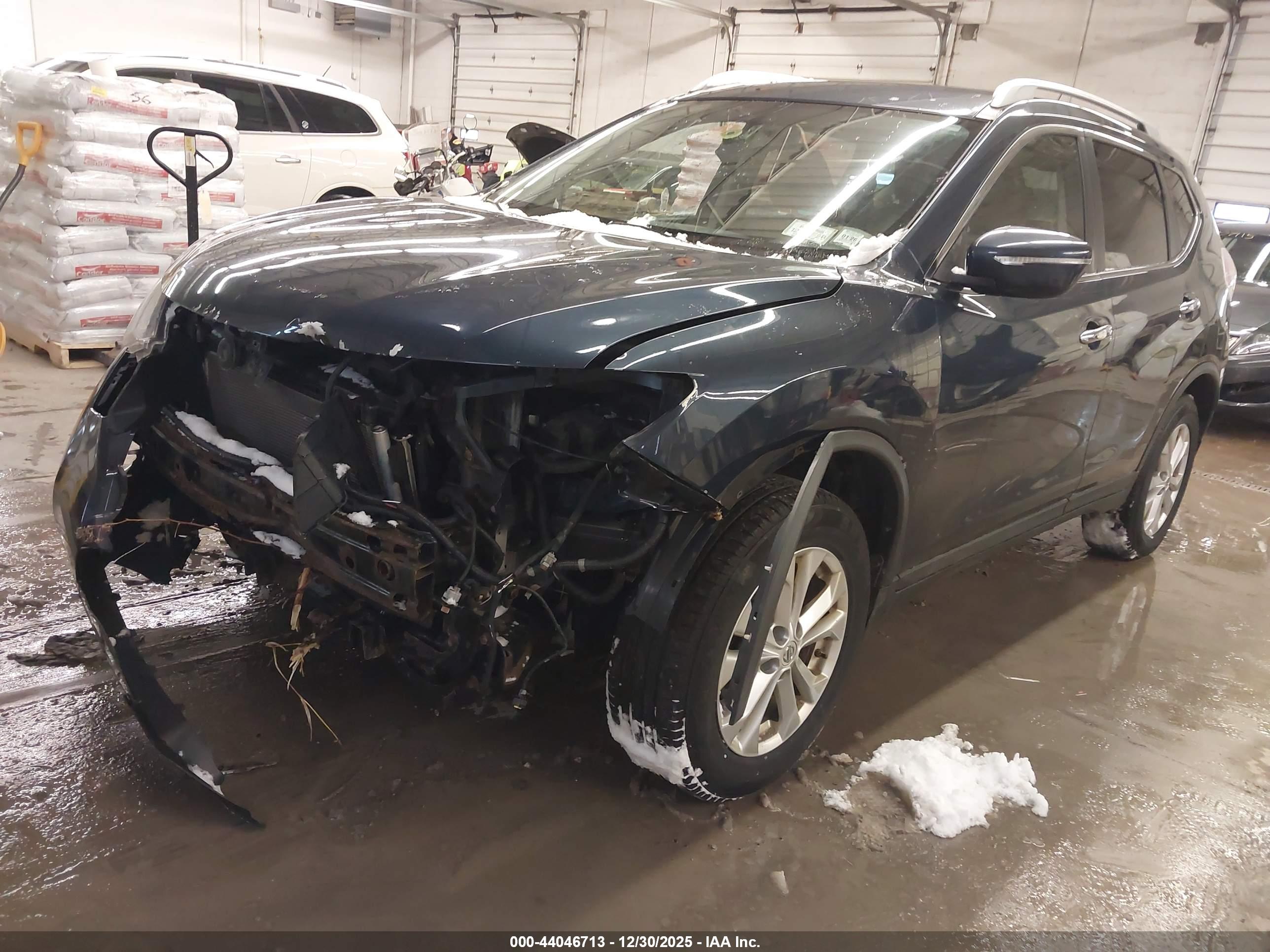 NISSAN ROGUE image 2