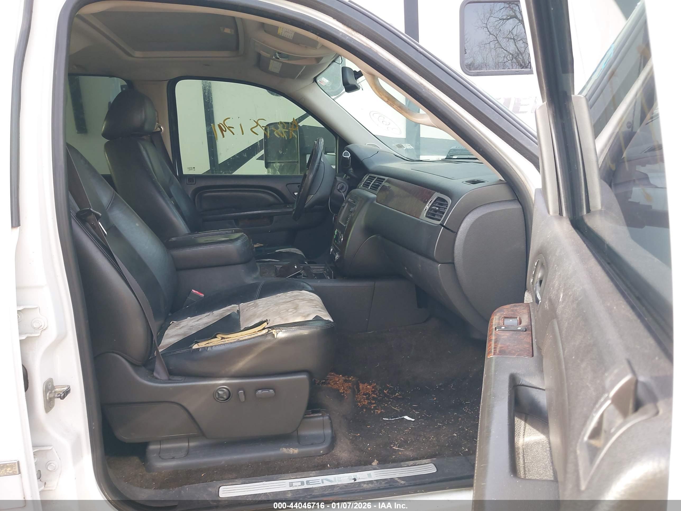 GMC SIERRA image 8