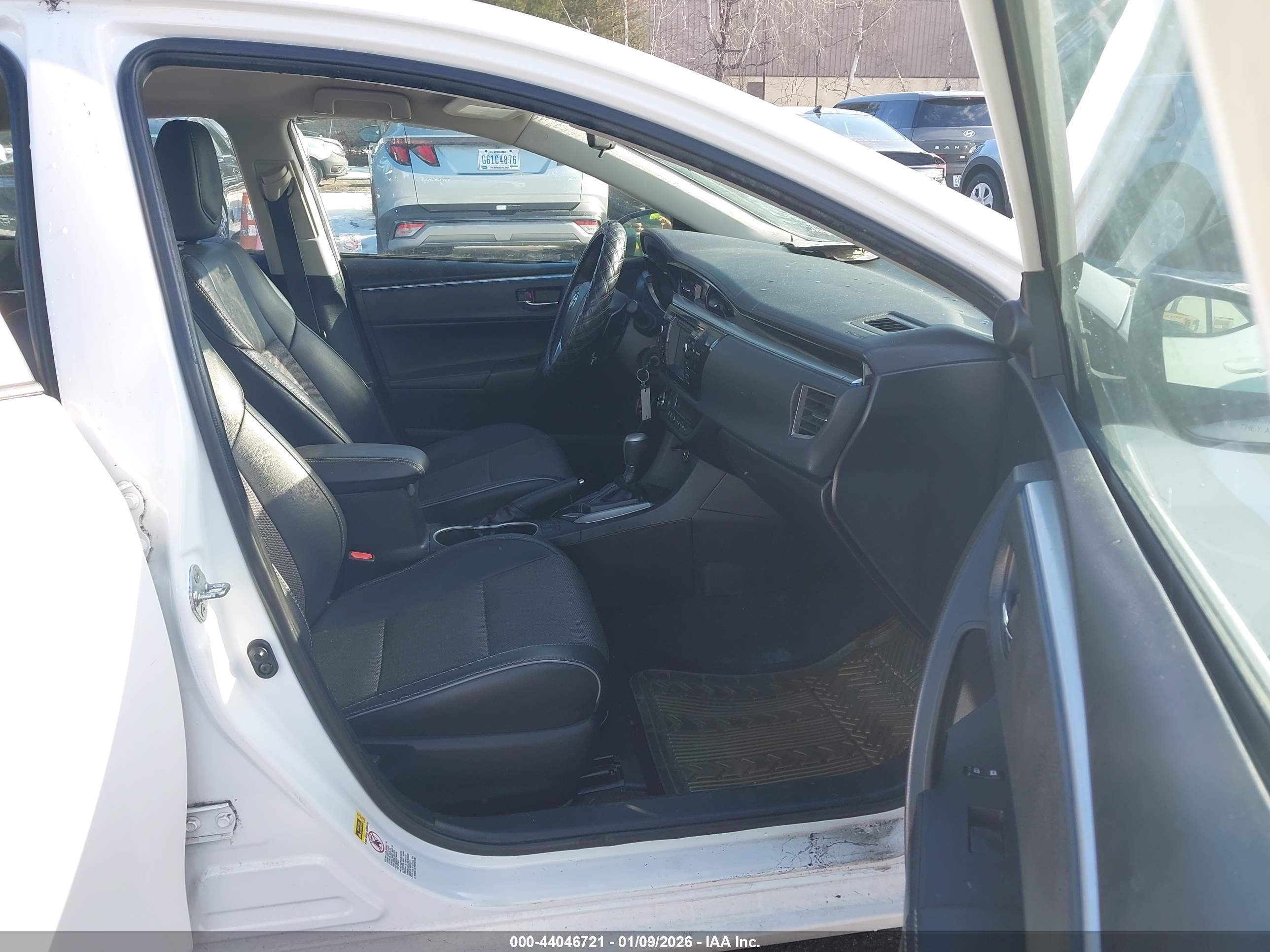 TOYOTA COROLLA image 5