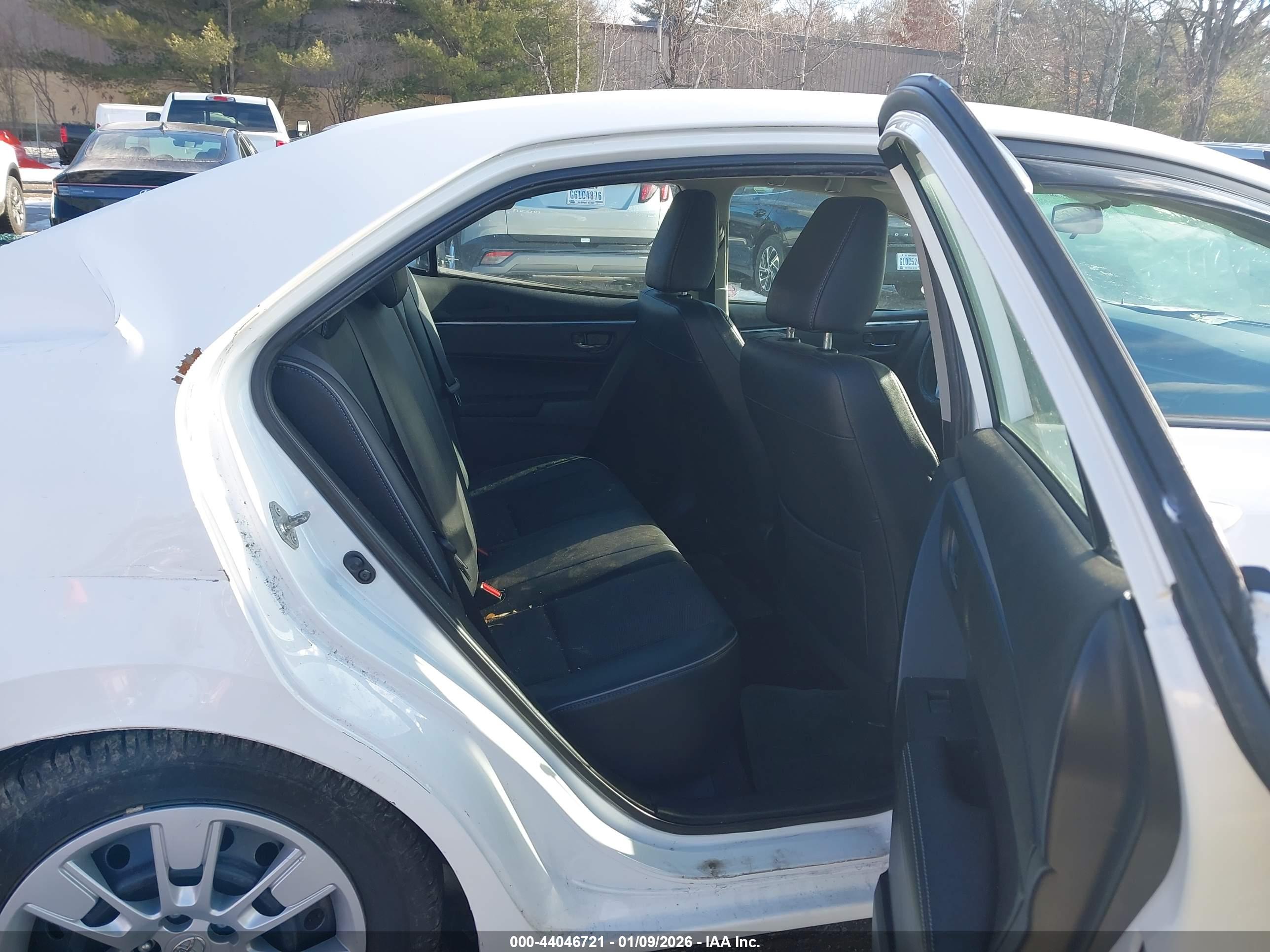 TOYOTA COROLLA image 8