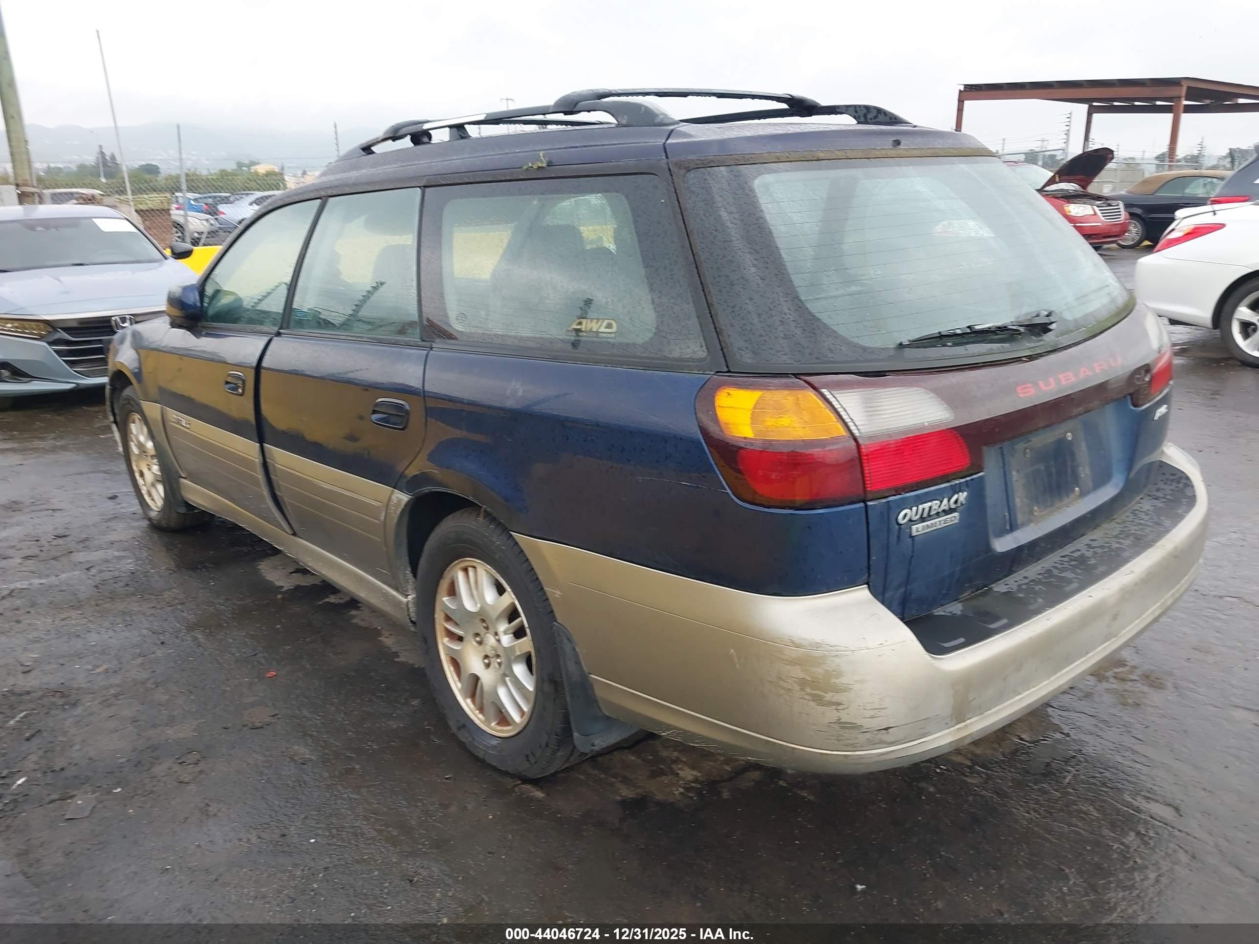 SUBARU OUTBACK image 3