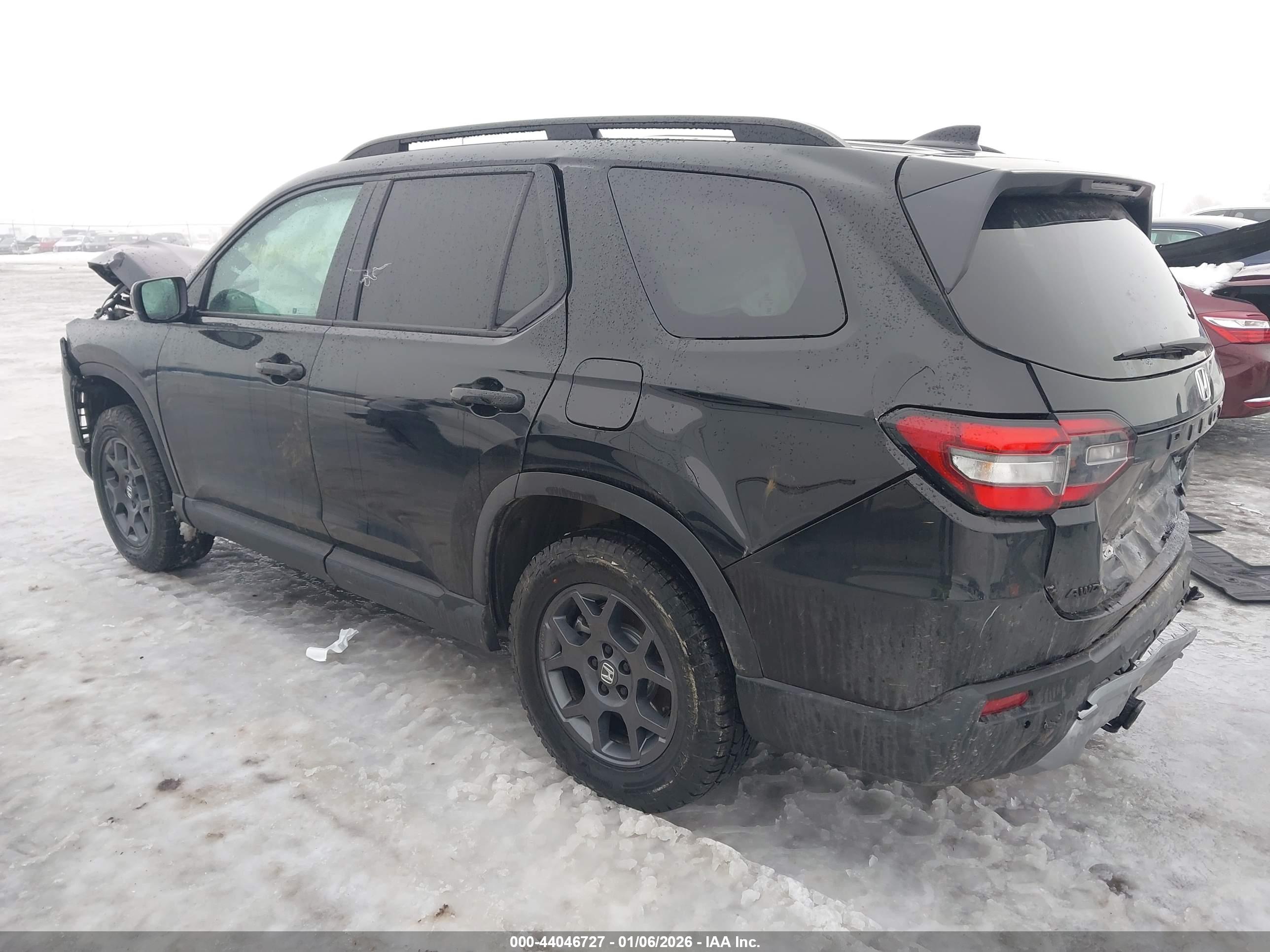 HONDA PILOT image 3