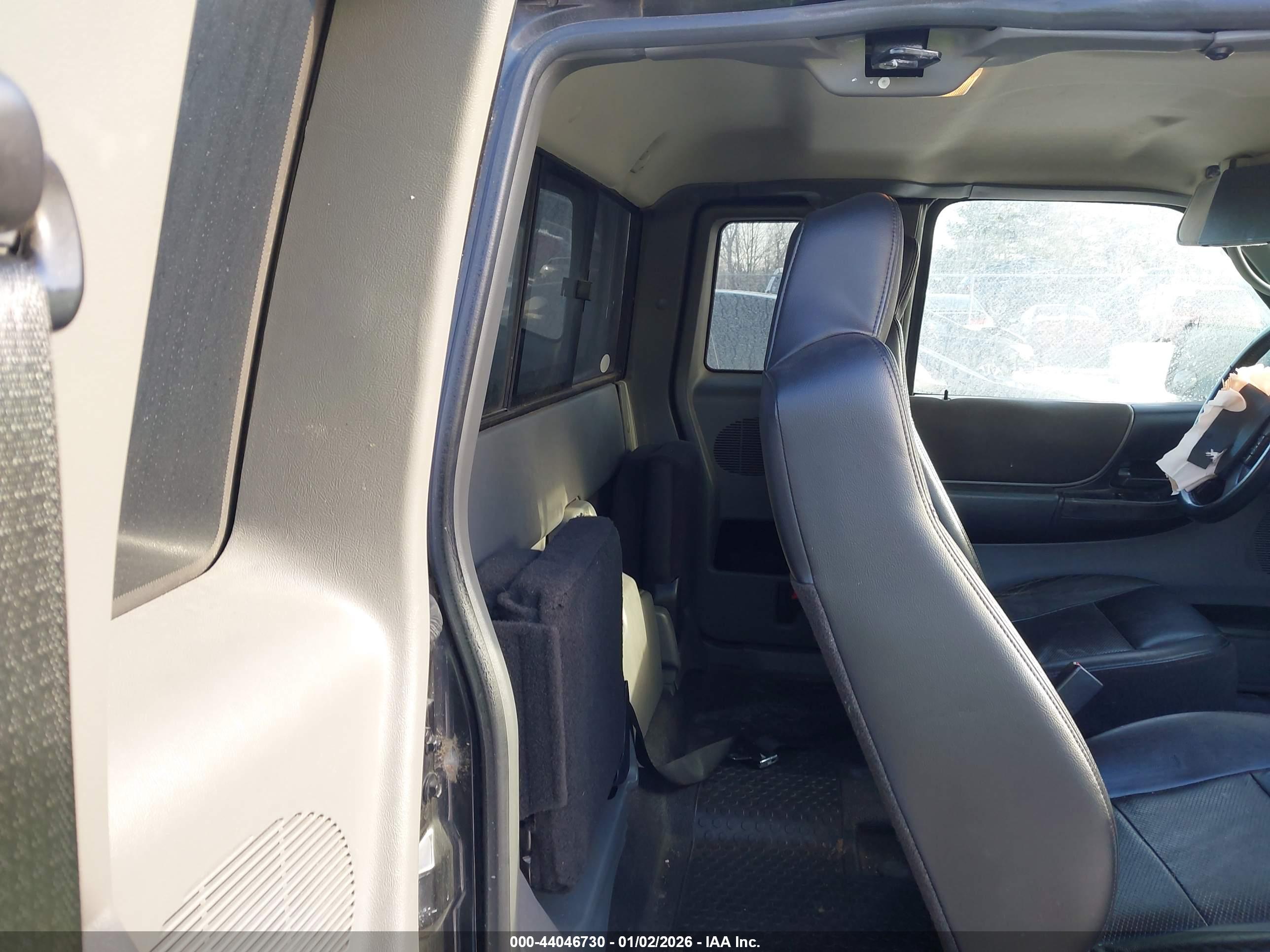 FORD RANGER image 8