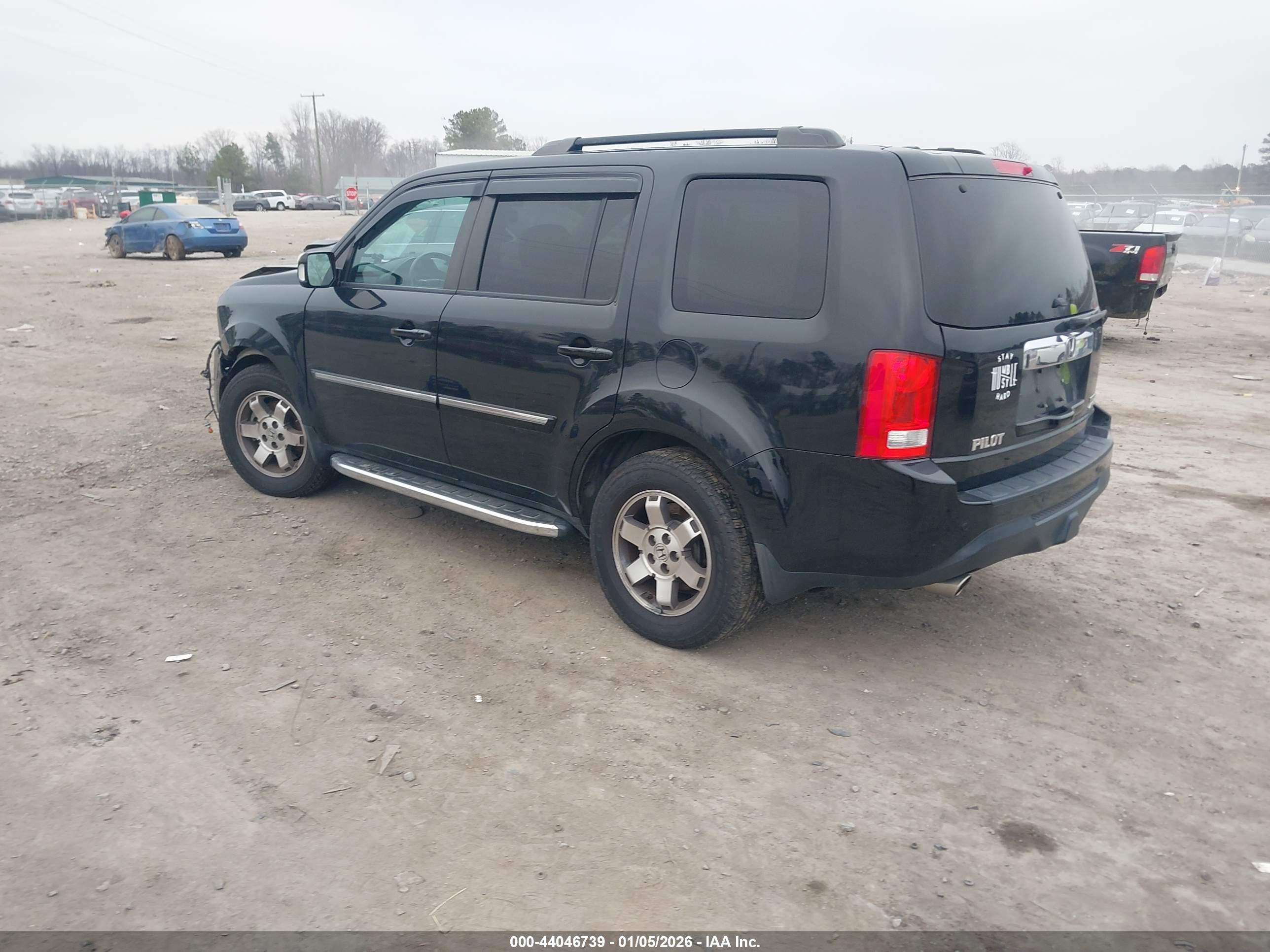 HONDA PILOT image 3
