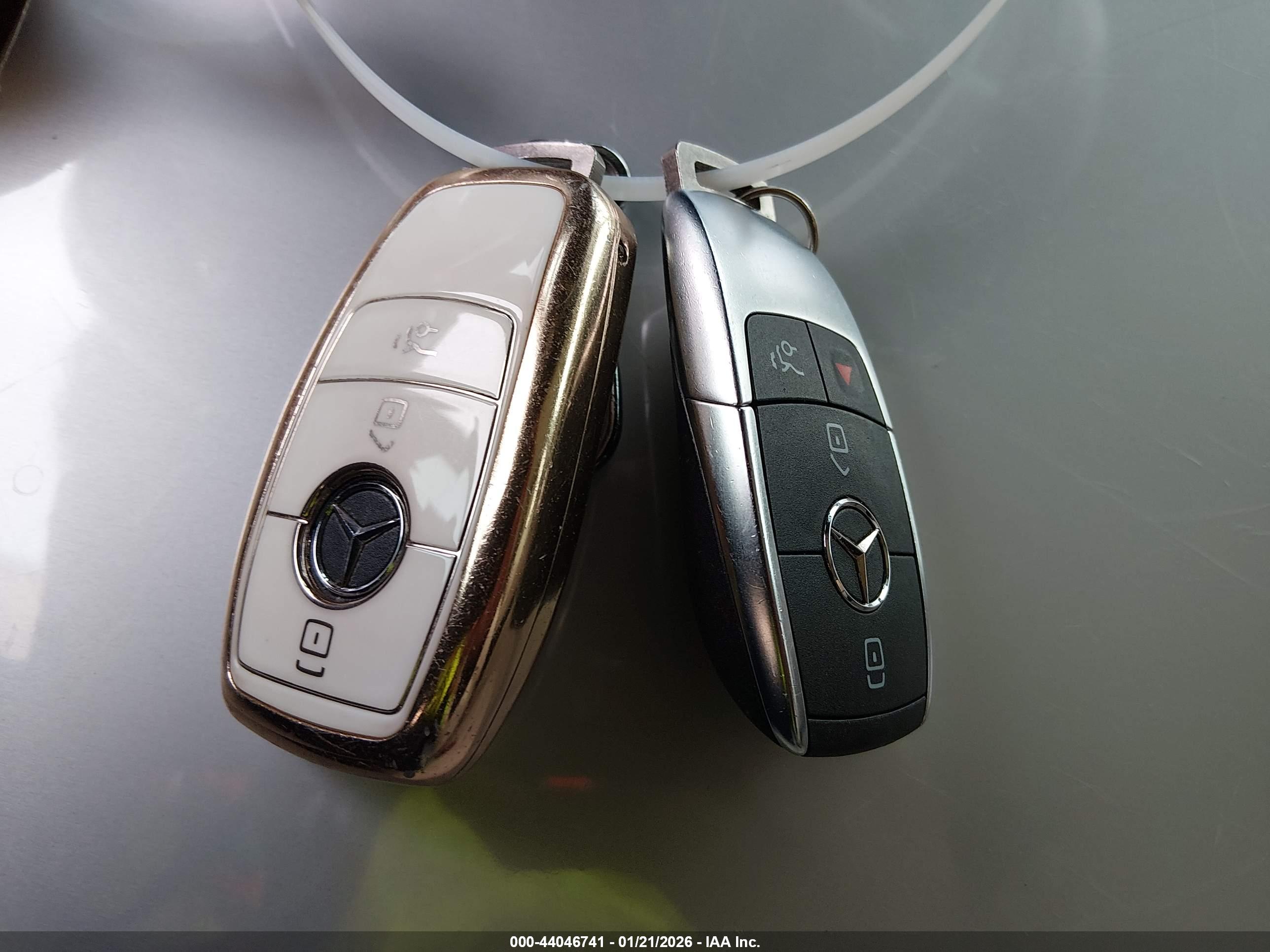 MERCEDES-BENZ GLE image 11