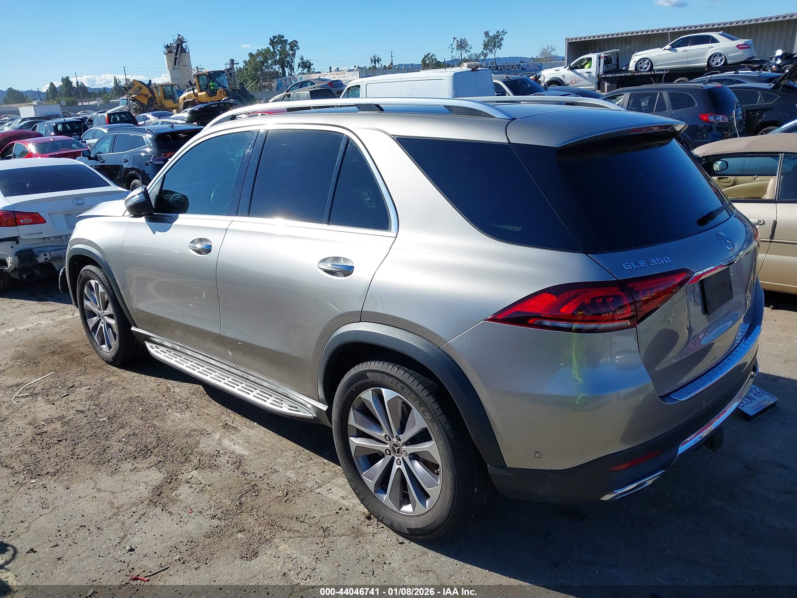 MERCEDES-BENZ GLE image 3