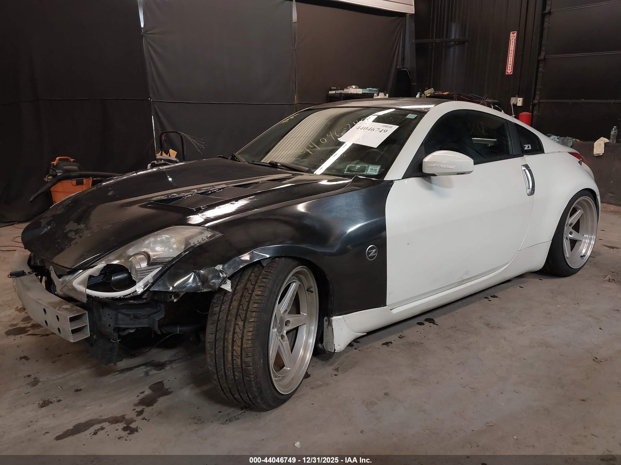 NISSAN 350Z image 2