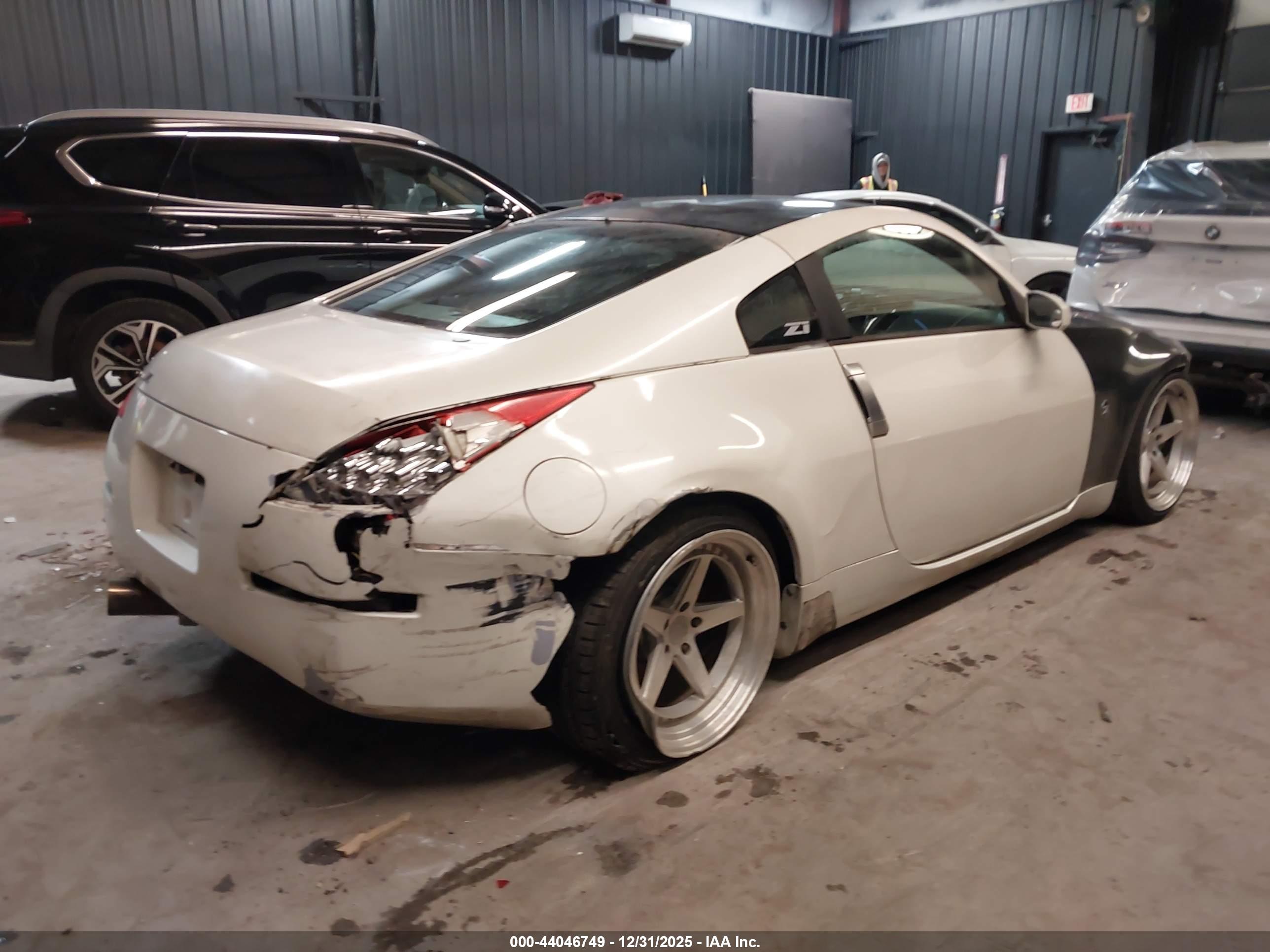 NISSAN 350Z image 4