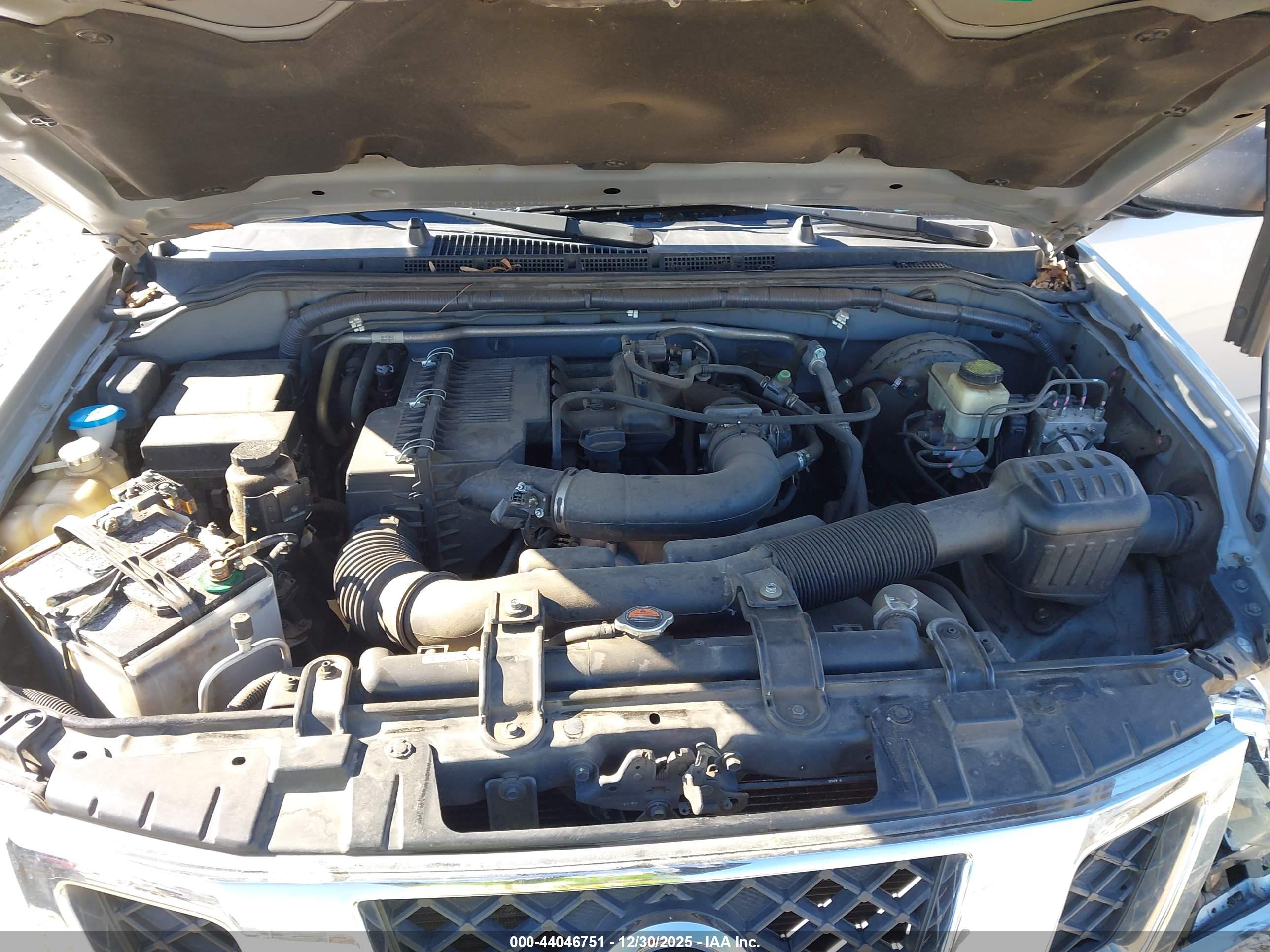 NISSAN FRONTIER image 10