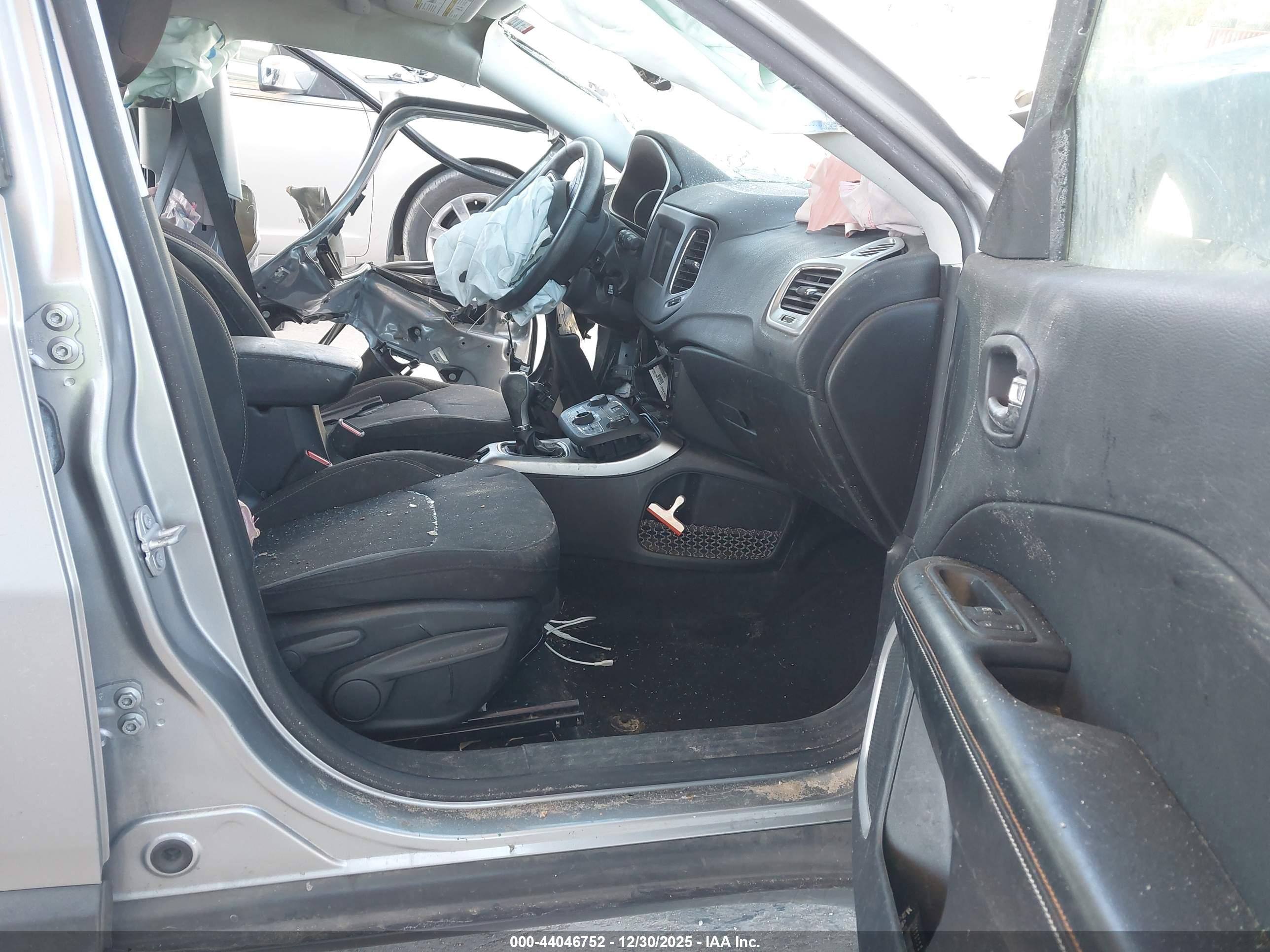 JEEP COMPASS image 5