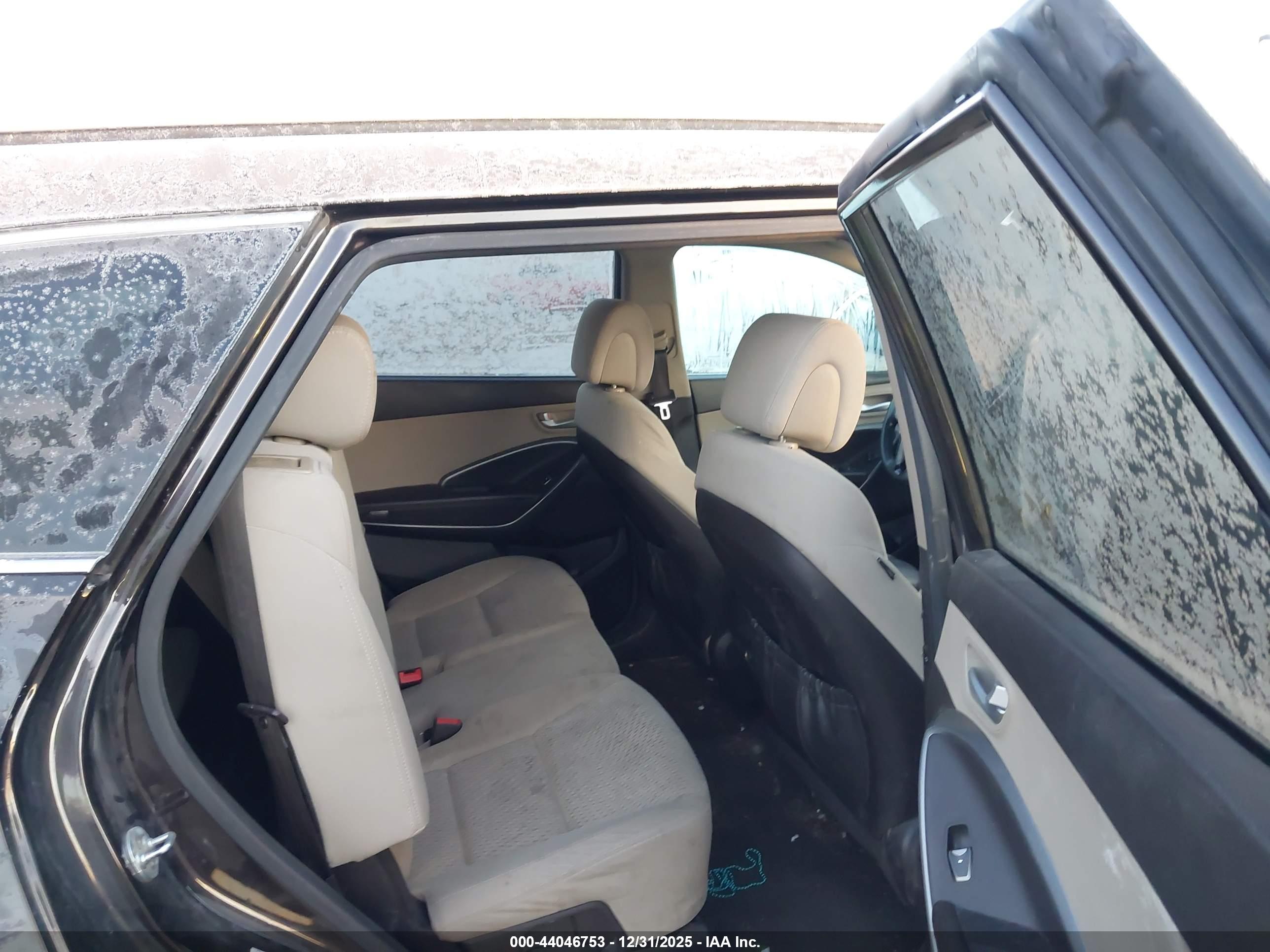 HYUNDAI SANTA image 8
