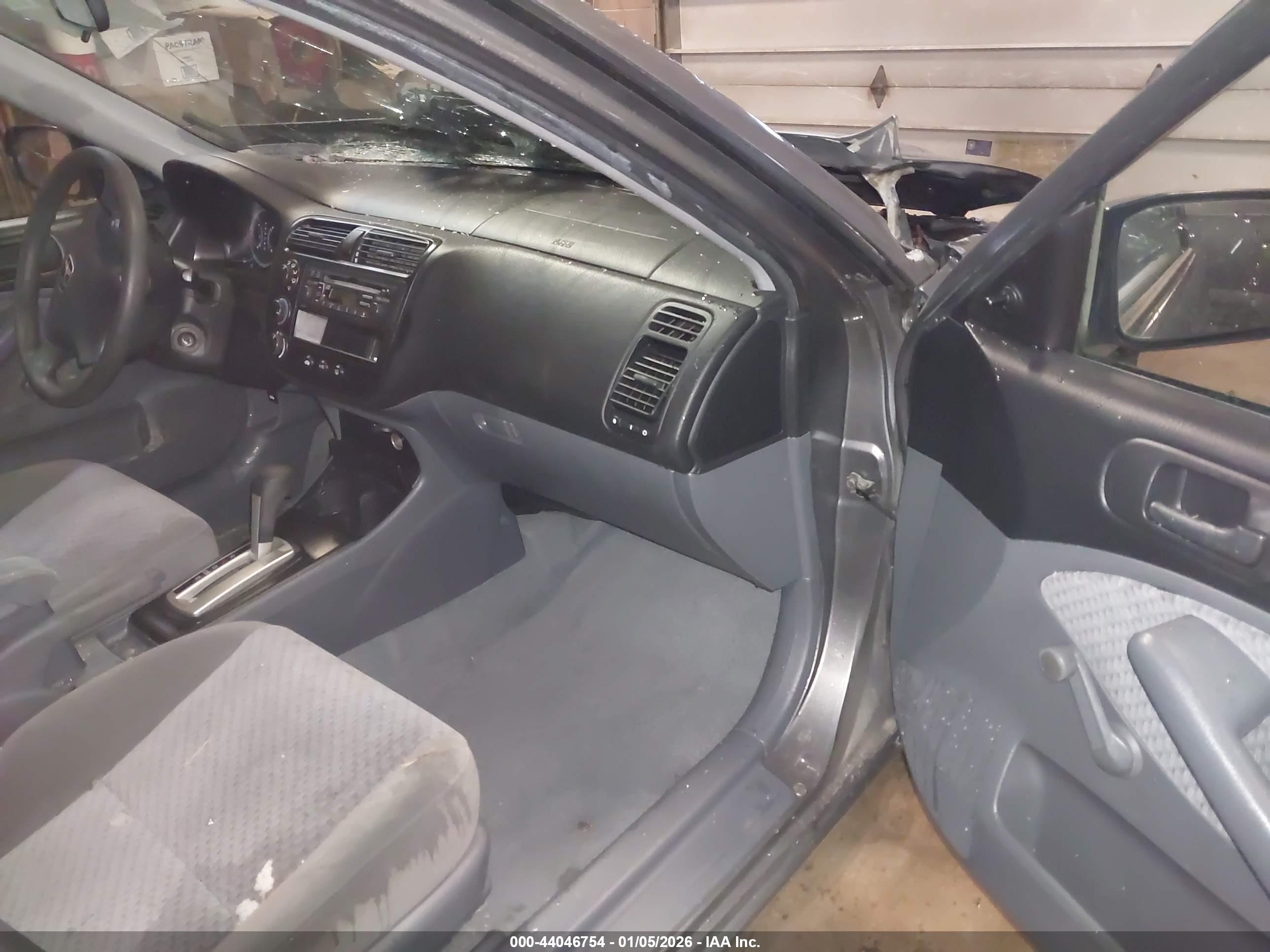 HONDA CIVIC image 5