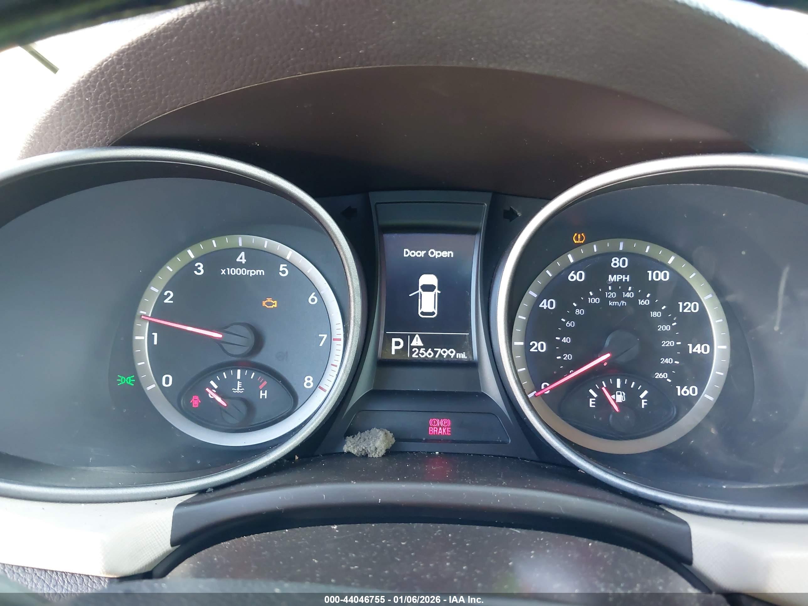 HYUNDAI SANTA image 7