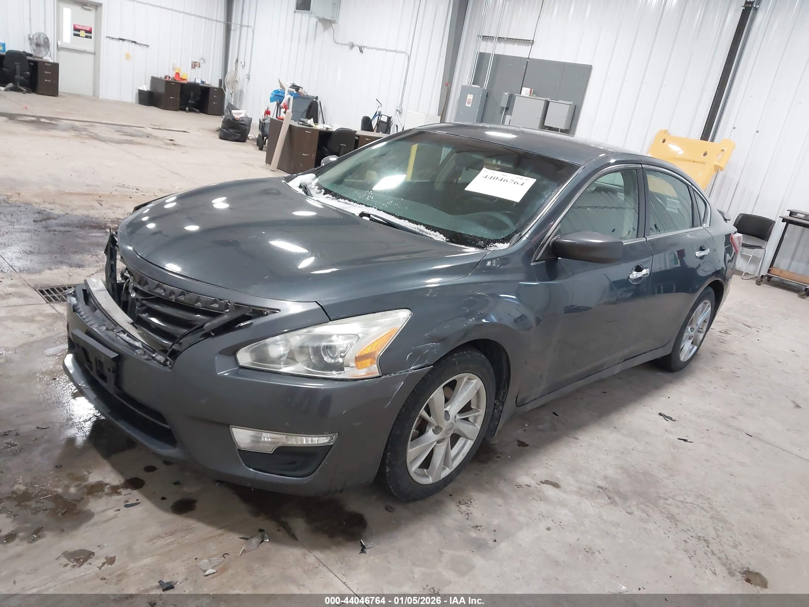 NISSAN ALTIMA image 2