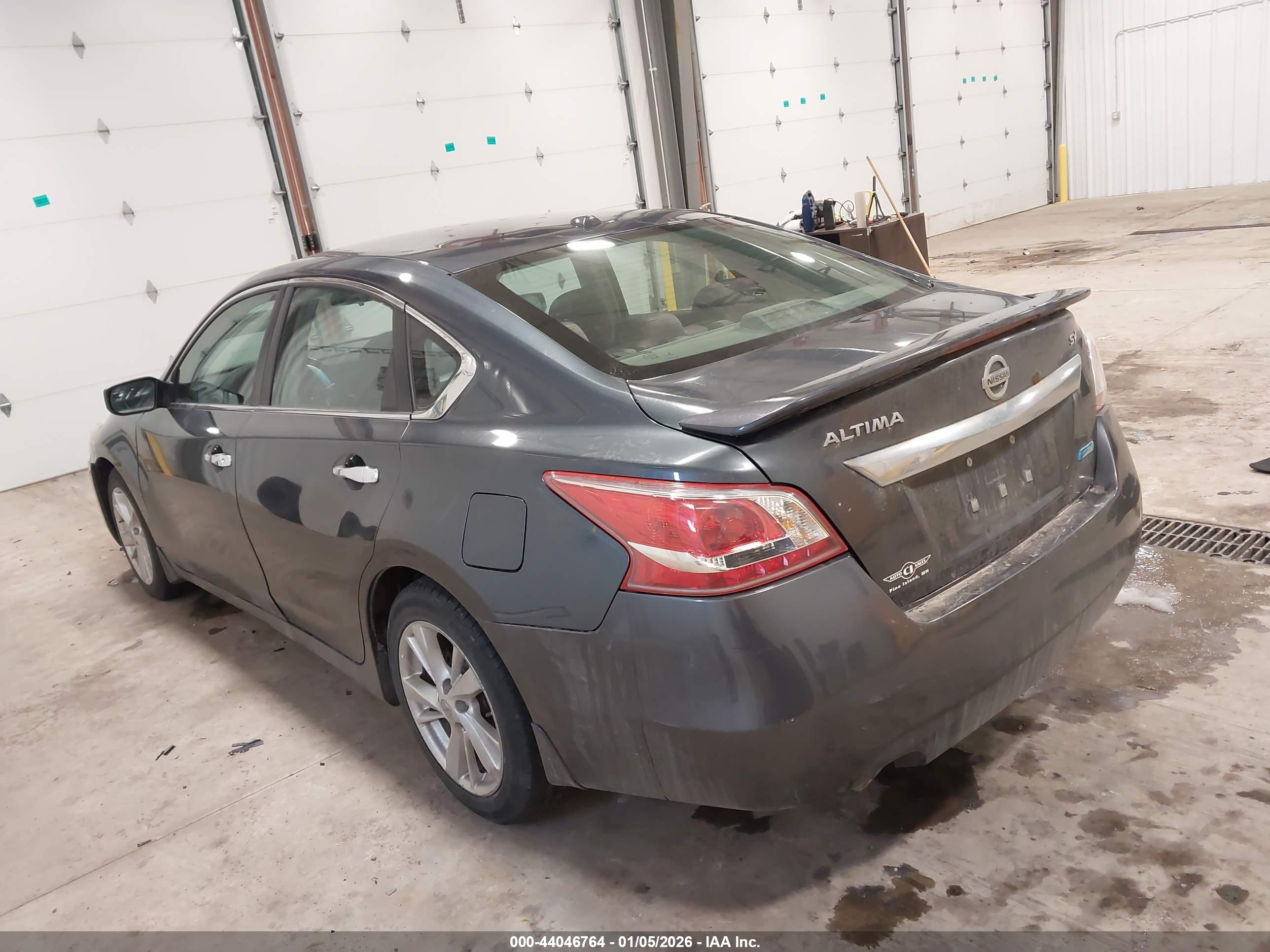 NISSAN ALTIMA image 3