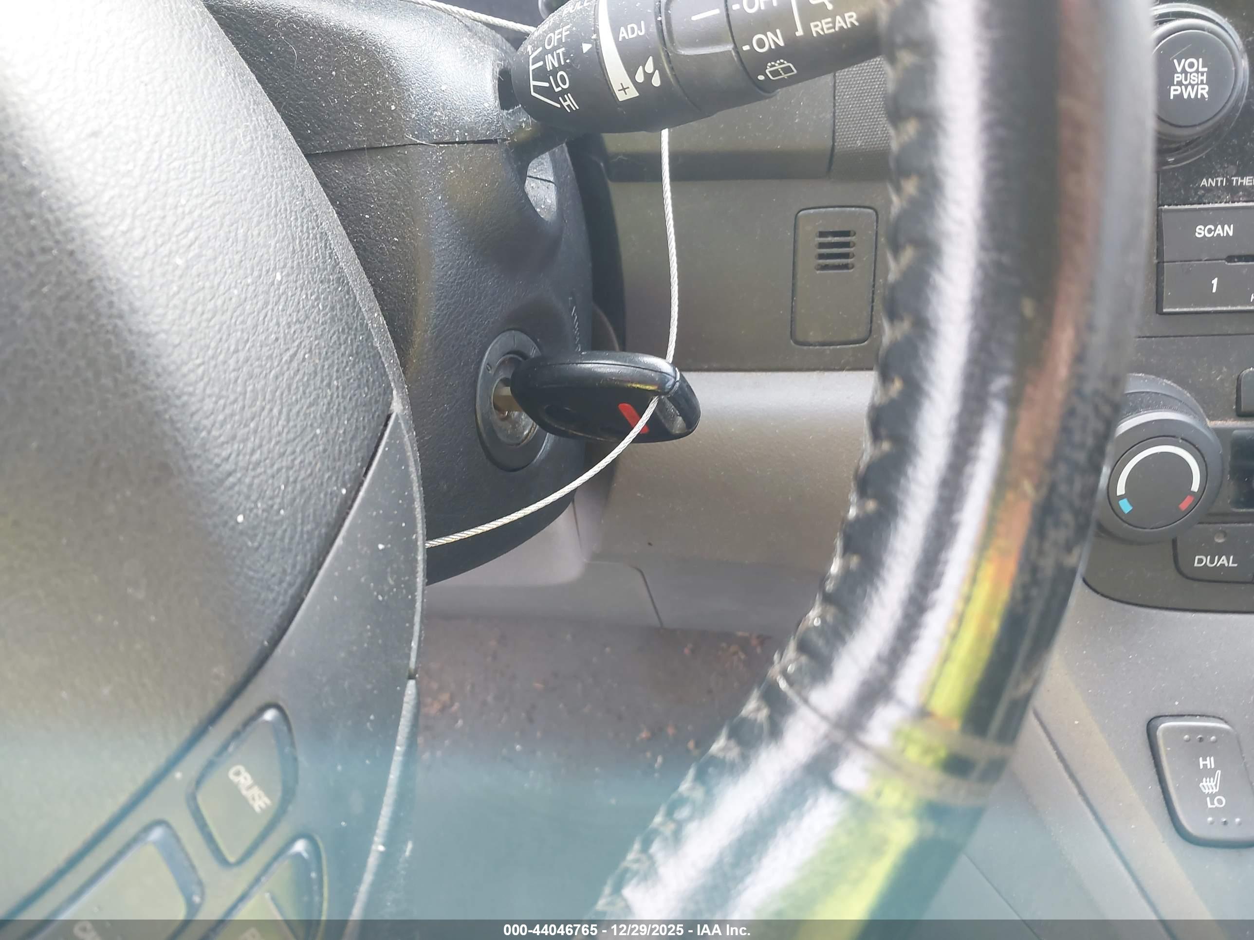 HONDA CR-V image 11
