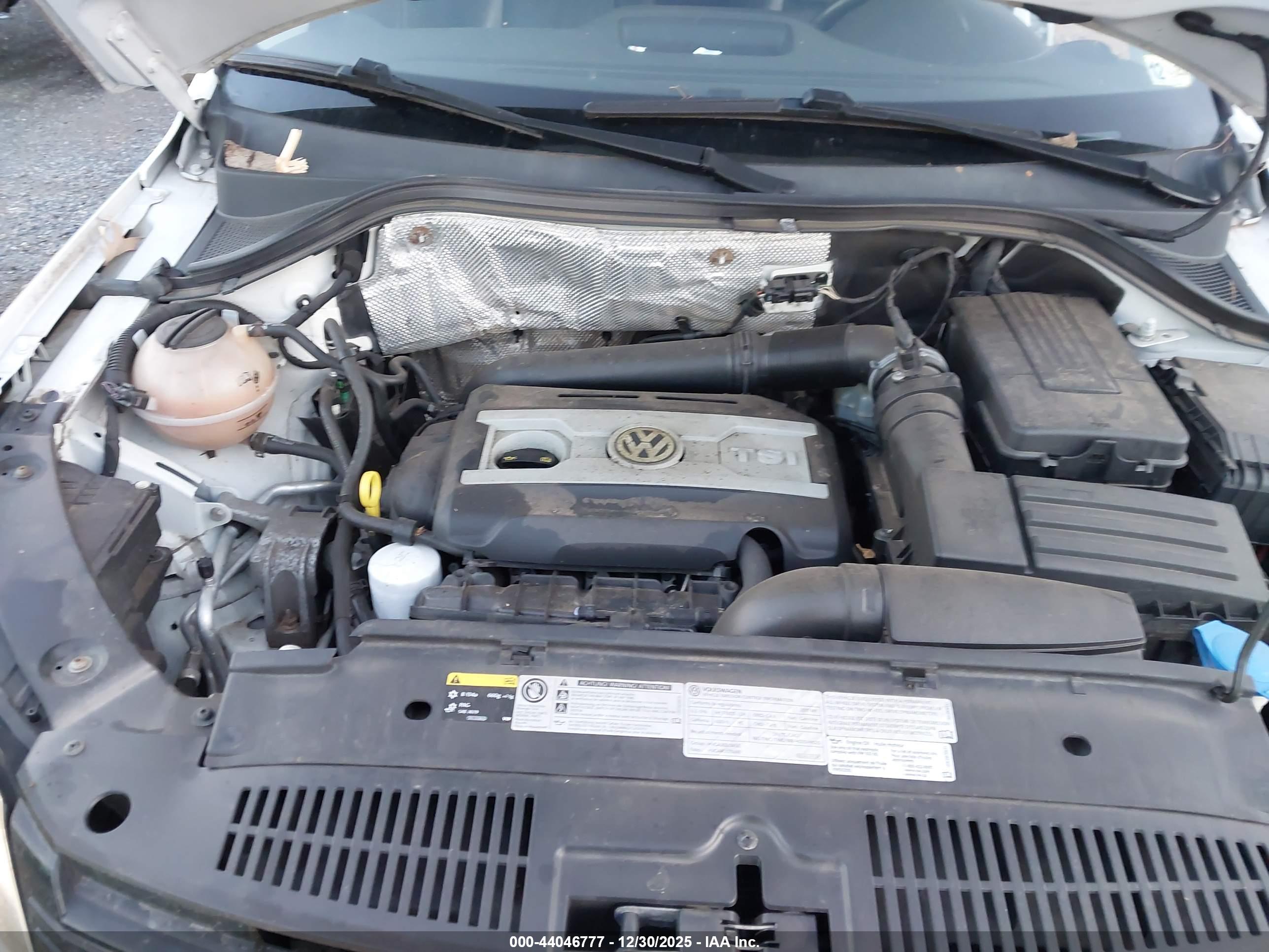 VOLKSWAGEN TIGUAN image 10