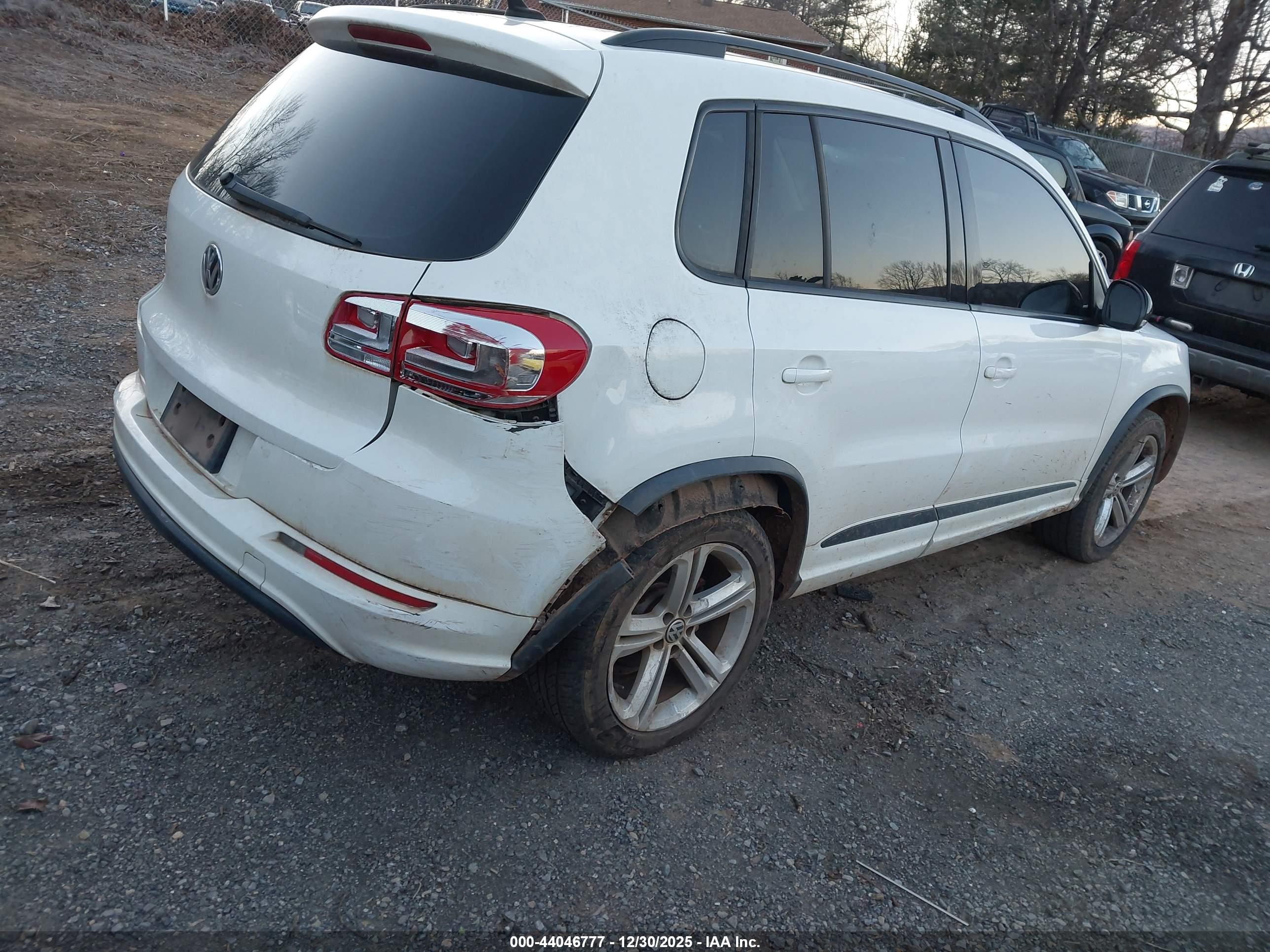 VOLKSWAGEN TIGUAN image 4