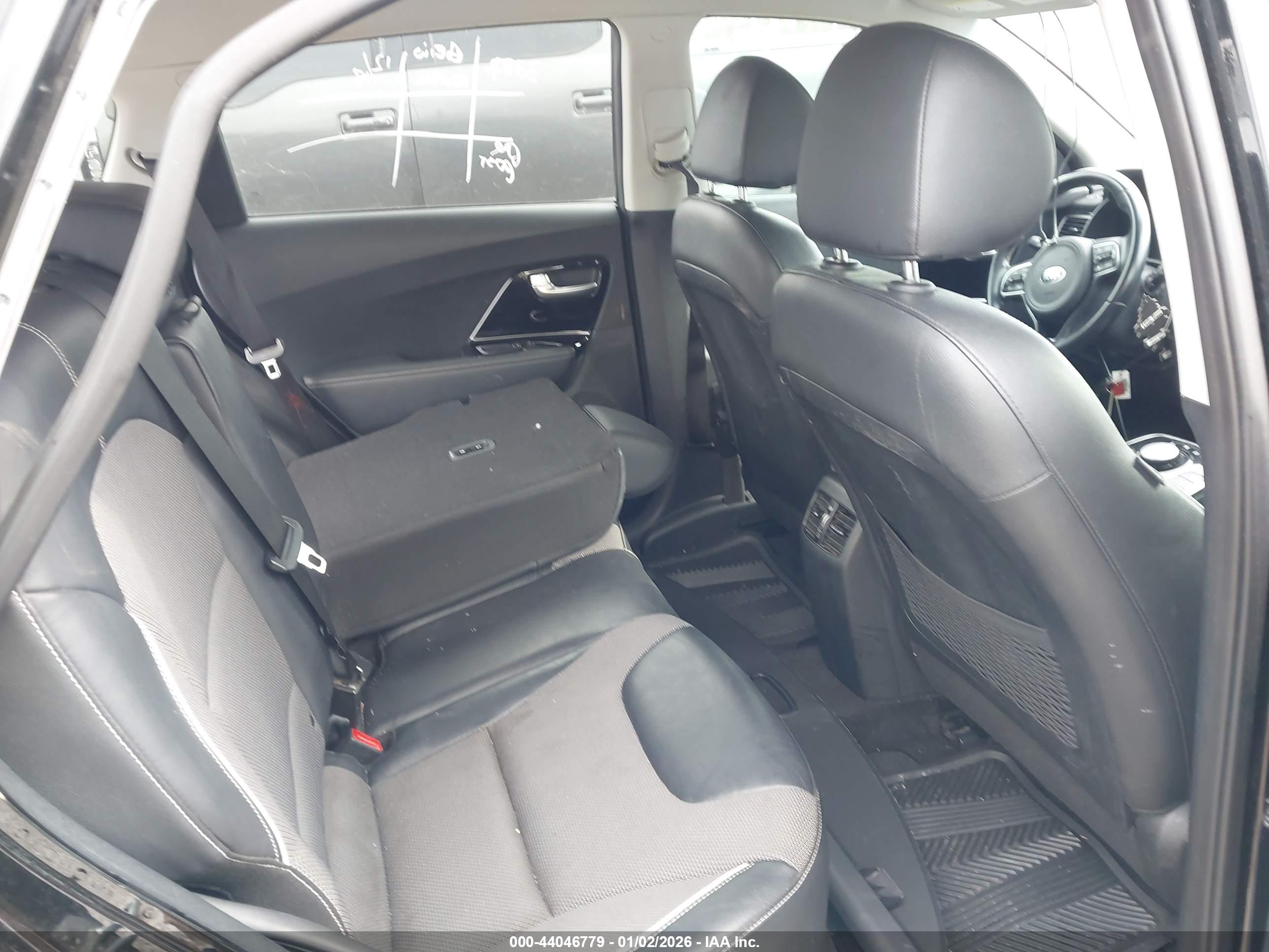 KIA NIRO image 8