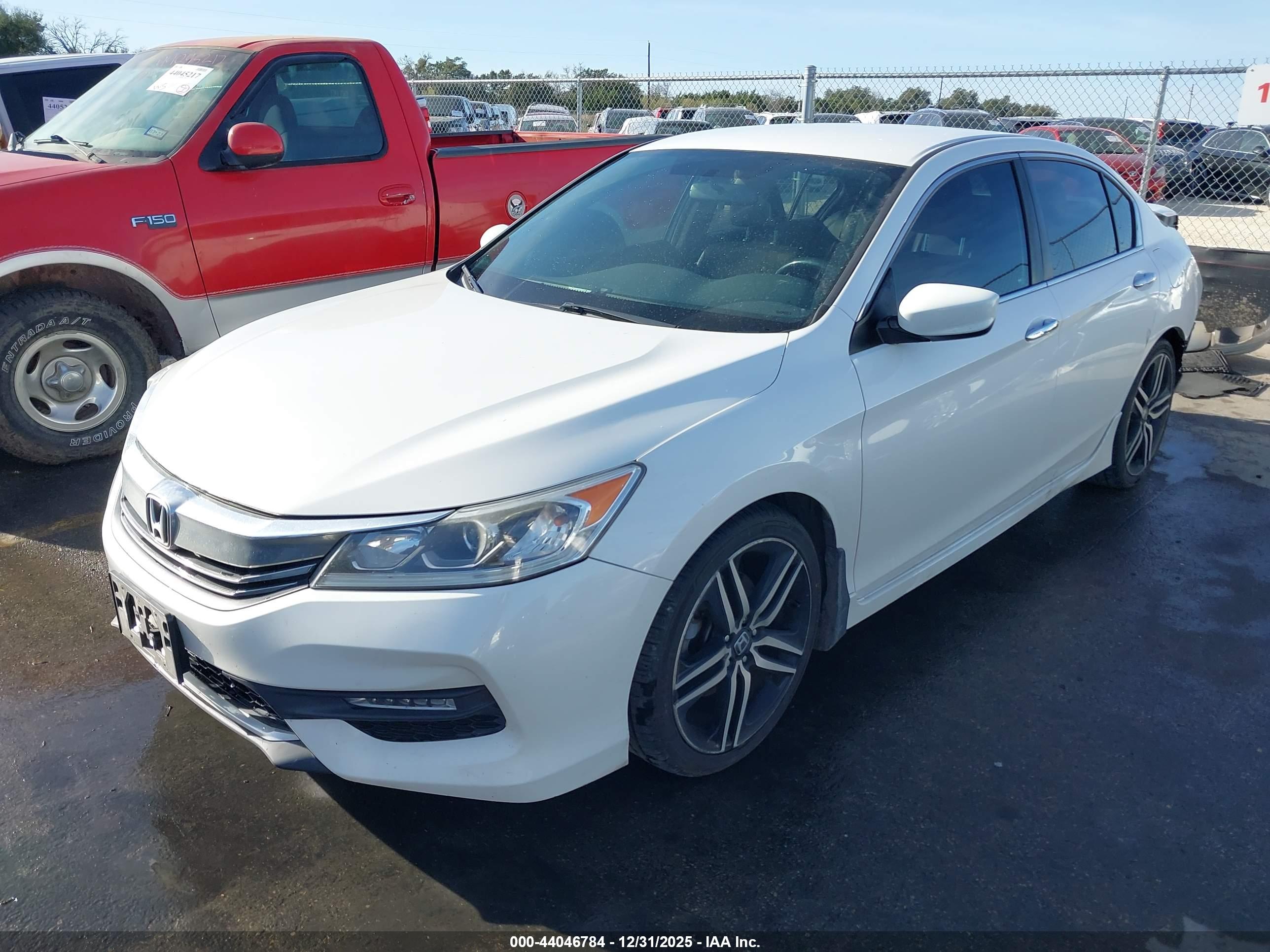 HONDA ACCORD image 2