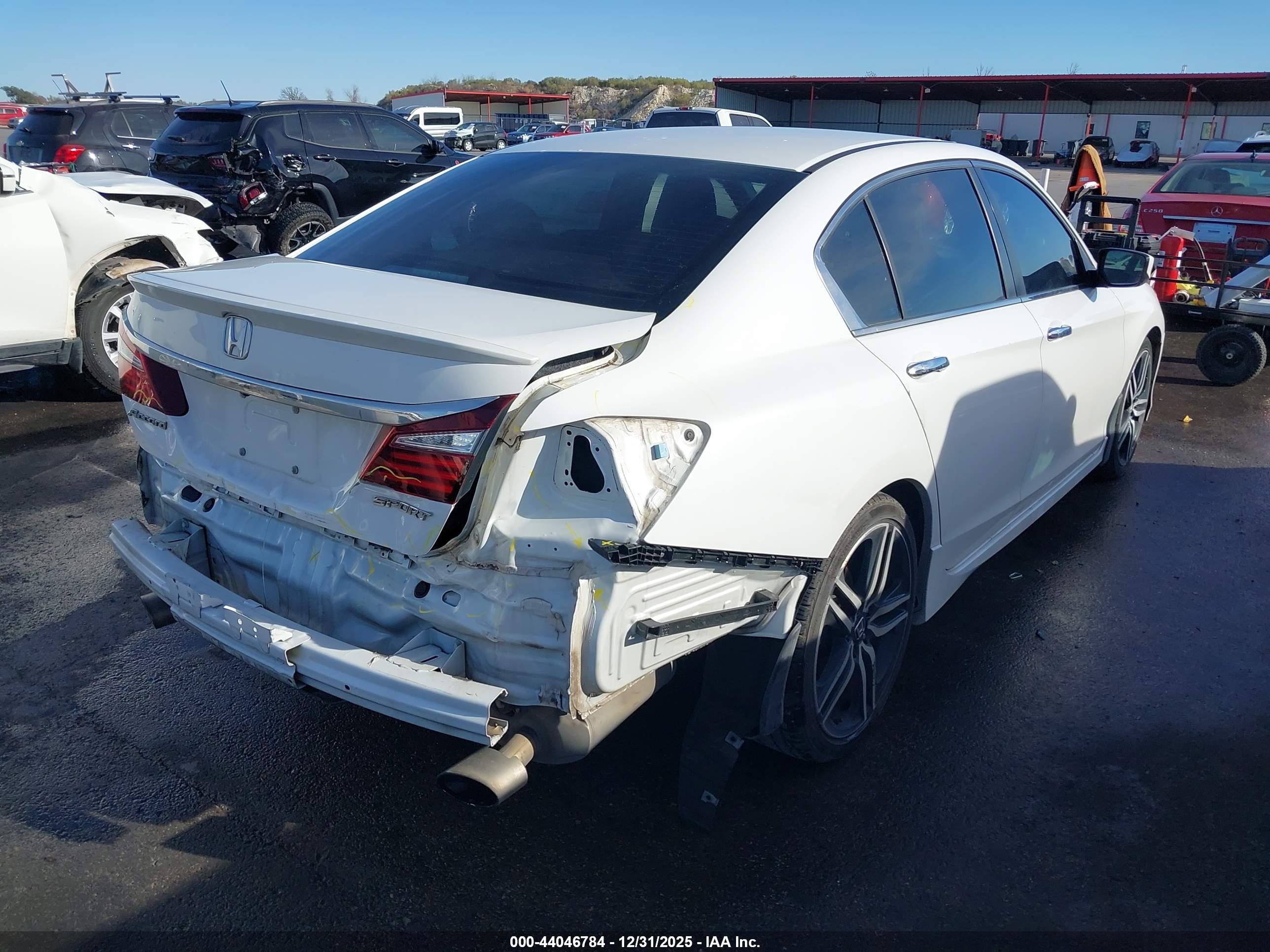 HONDA ACCORD image 4