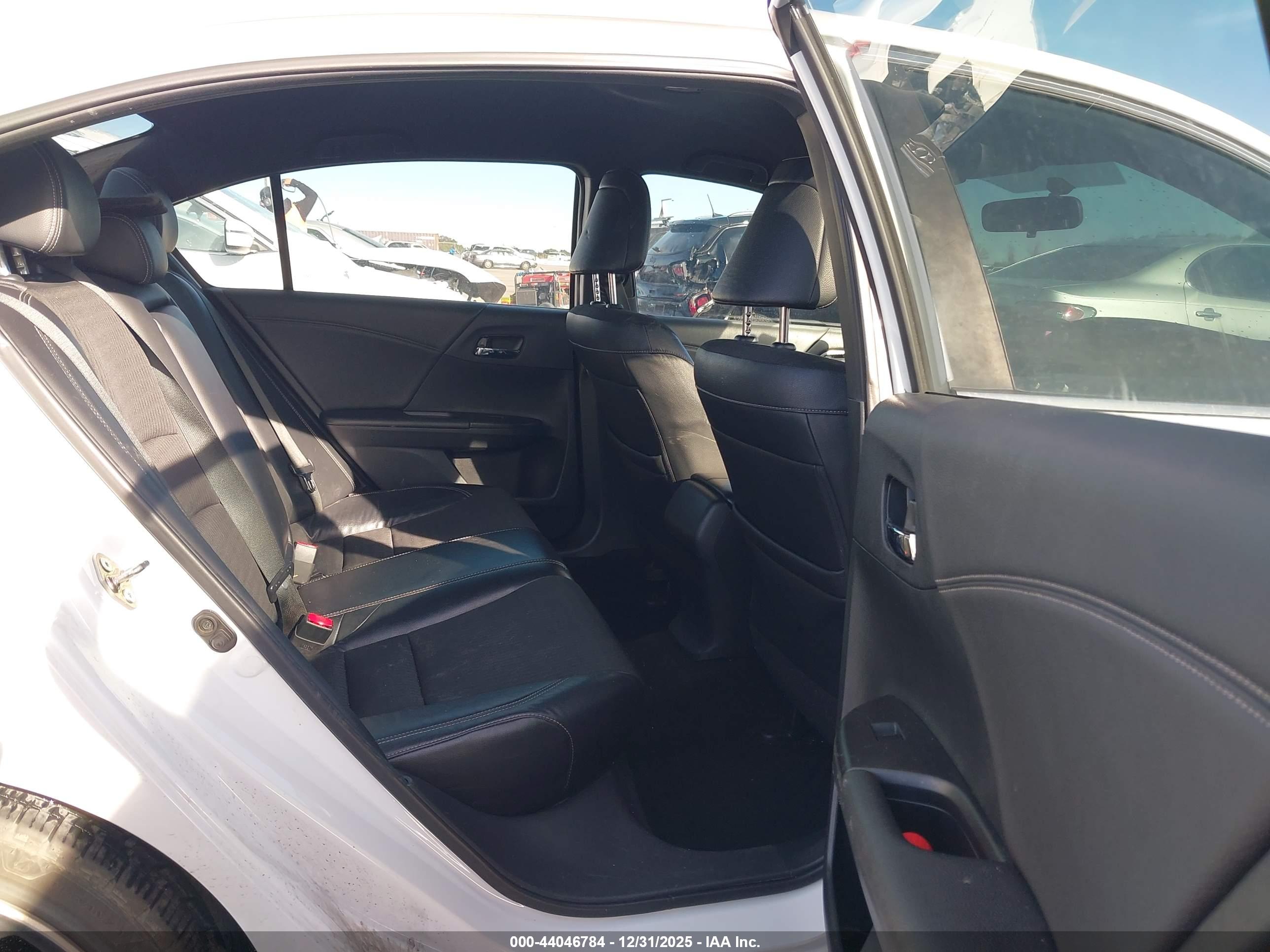HONDA ACCORD image 8