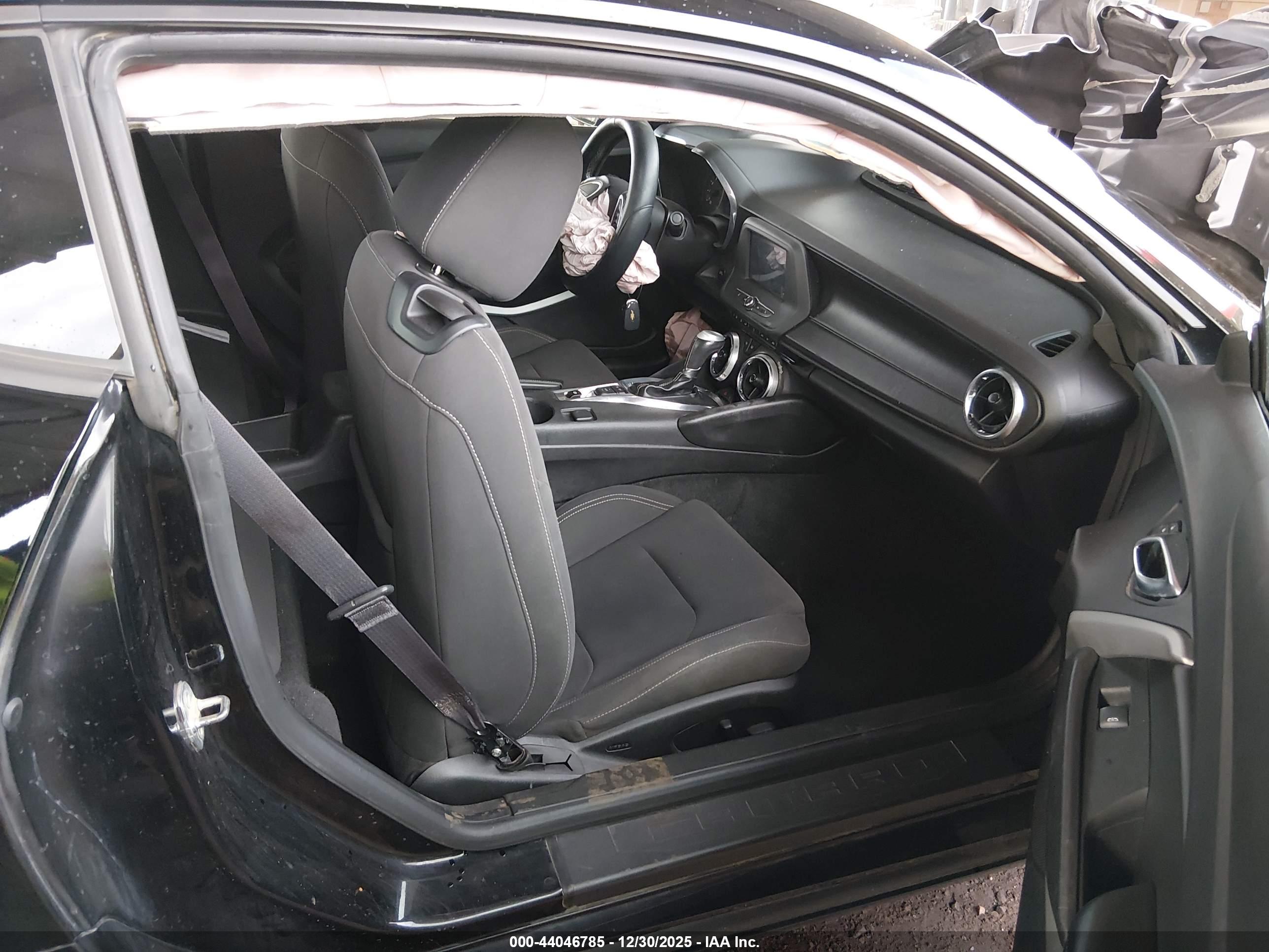 CHEVROLET CAMARO image 5